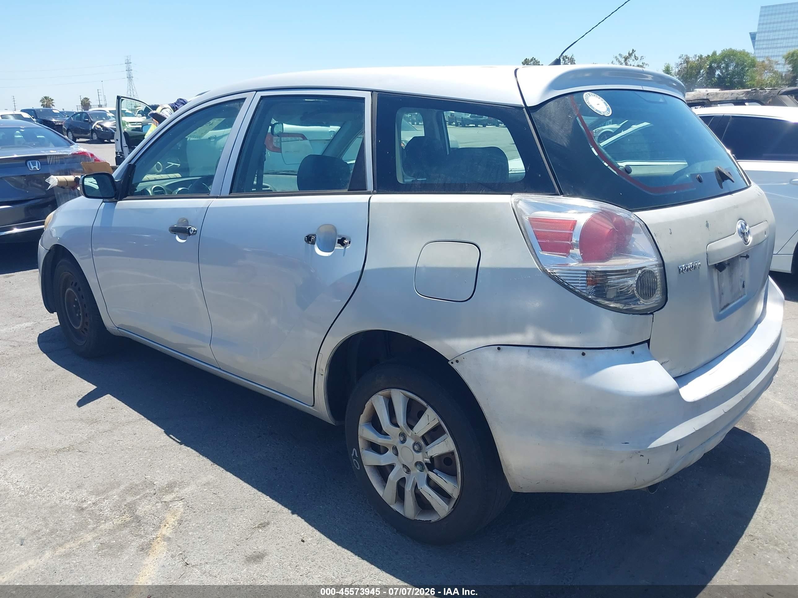 2006 Toyota Matrix Silver vin: 2T1KR32E96C597642