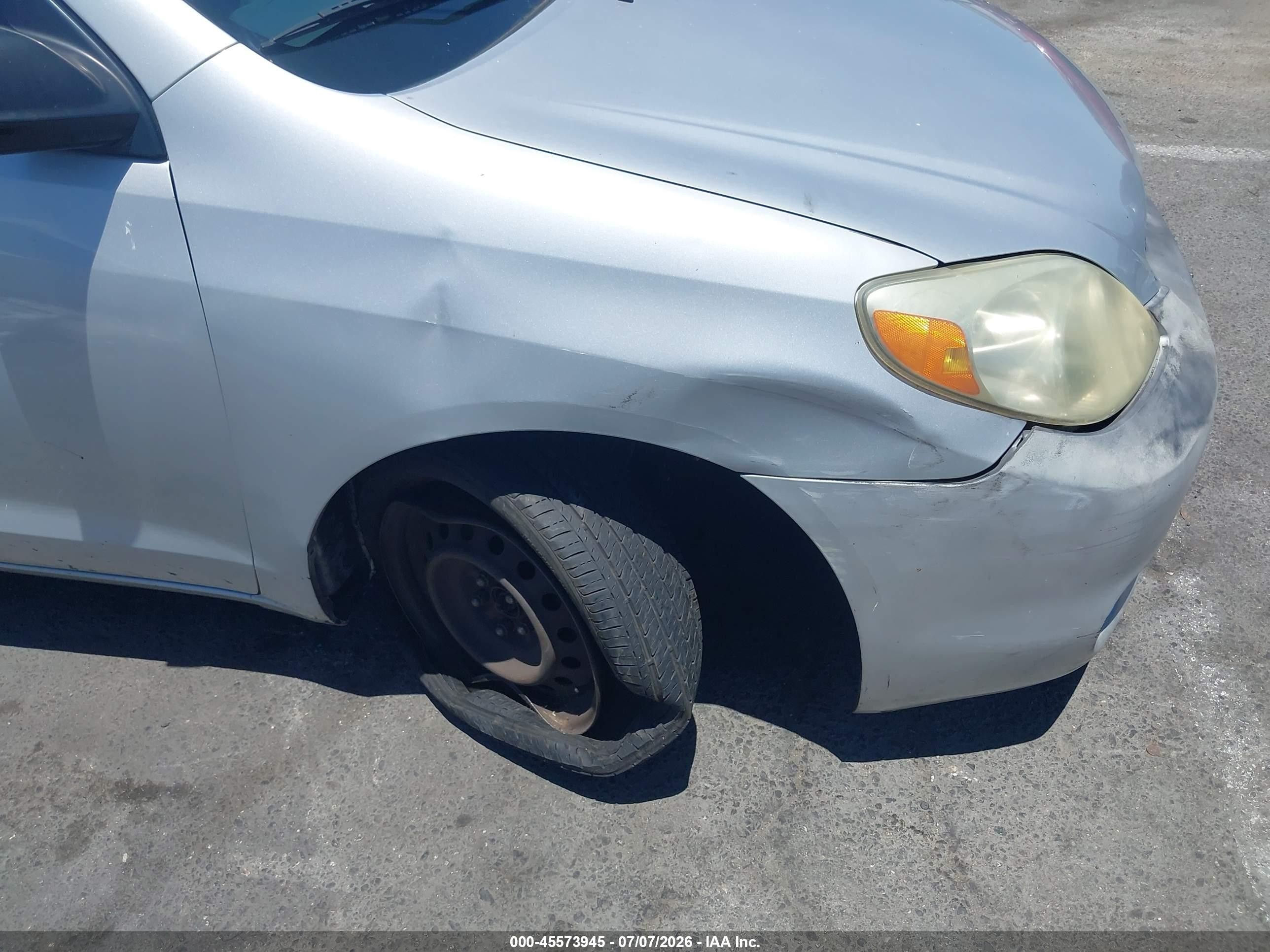 2006 Toyota Matrix Silver vin: 2T1KR32E96C597642