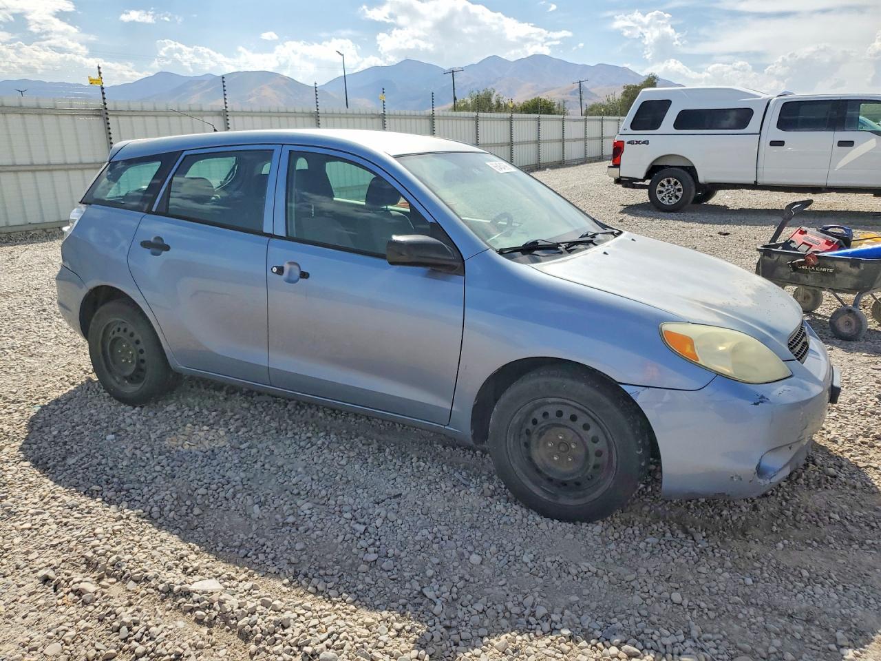 2006 Toyota Matrix Base Blue vin: 2T1KR32E96C607165