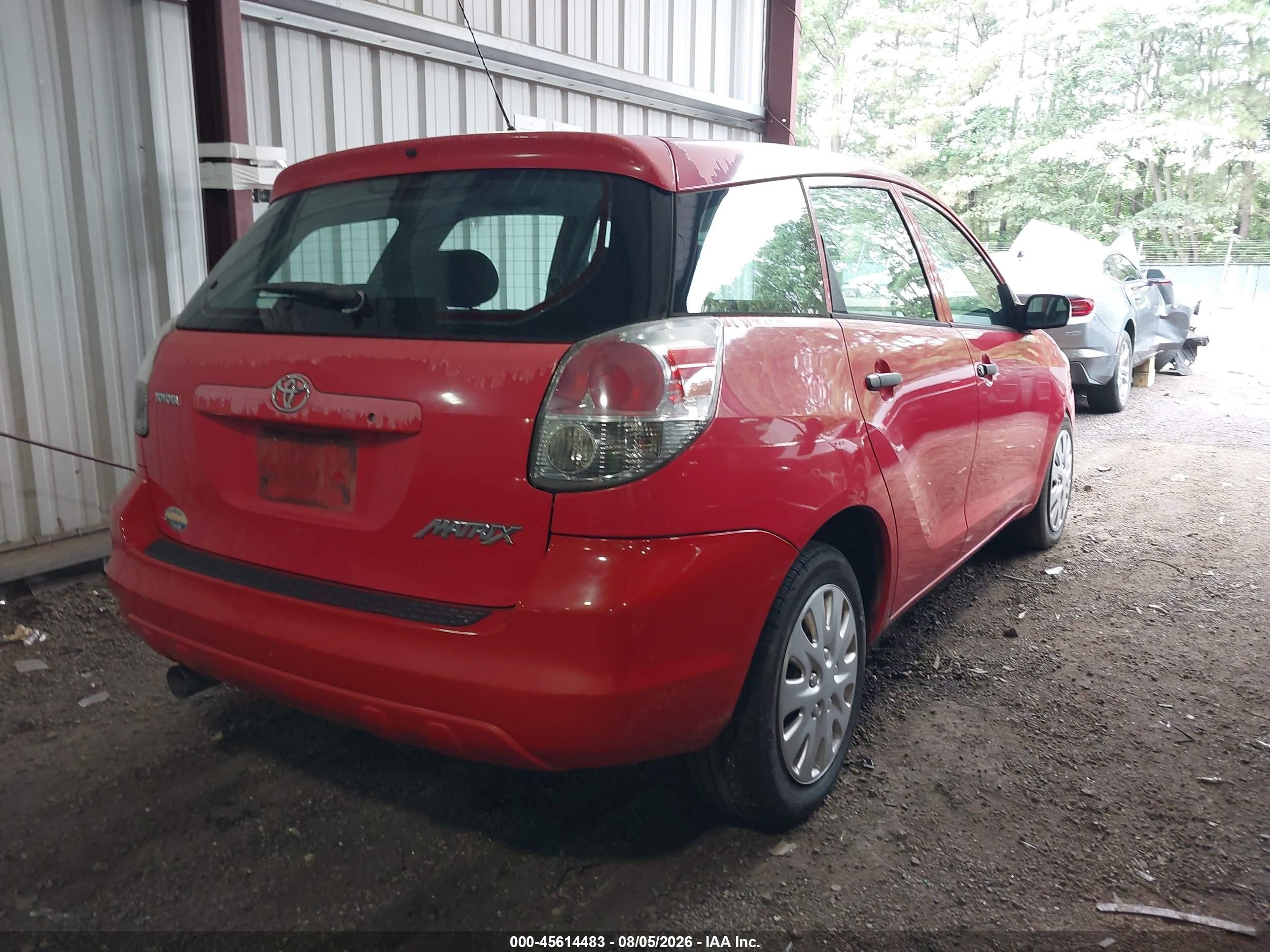 2007 Toyota Matrix   Red vin: 2T1KR32E97C641589