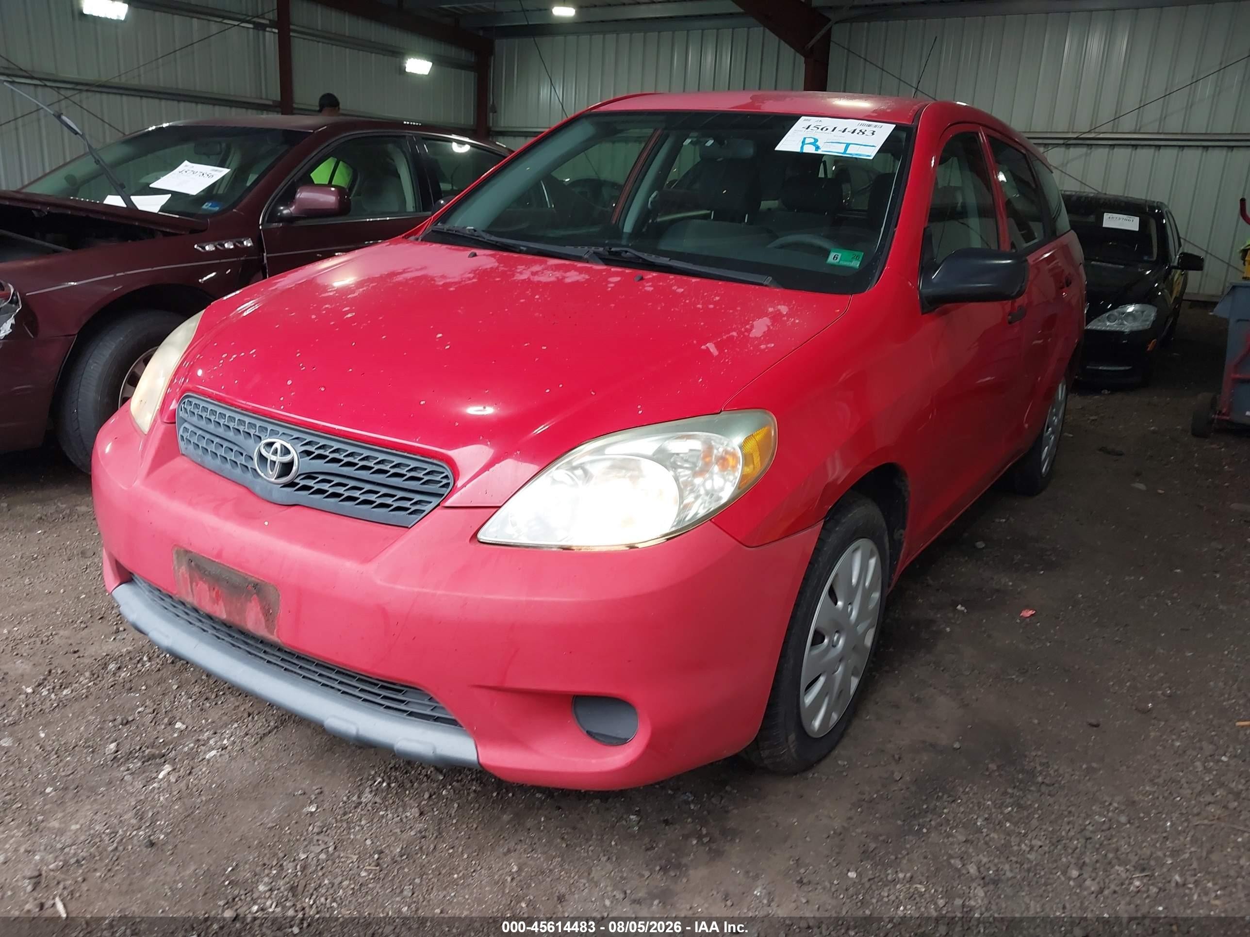 2007 Toyota Matrix   Red vin: 2T1KR32E97C641589