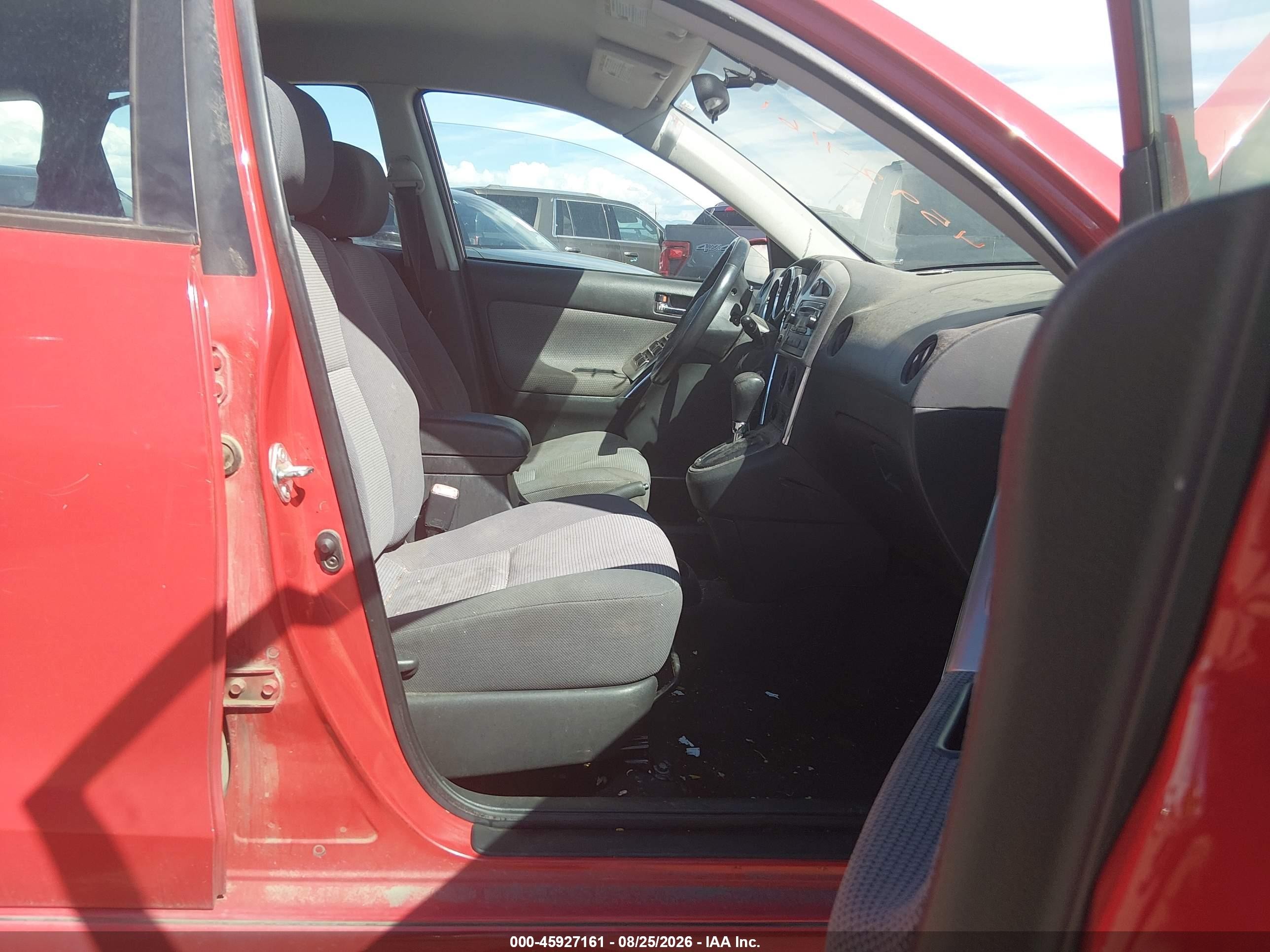 2007 Toyota Matrix Xr Красный vin: 2T1KR32E97C665178