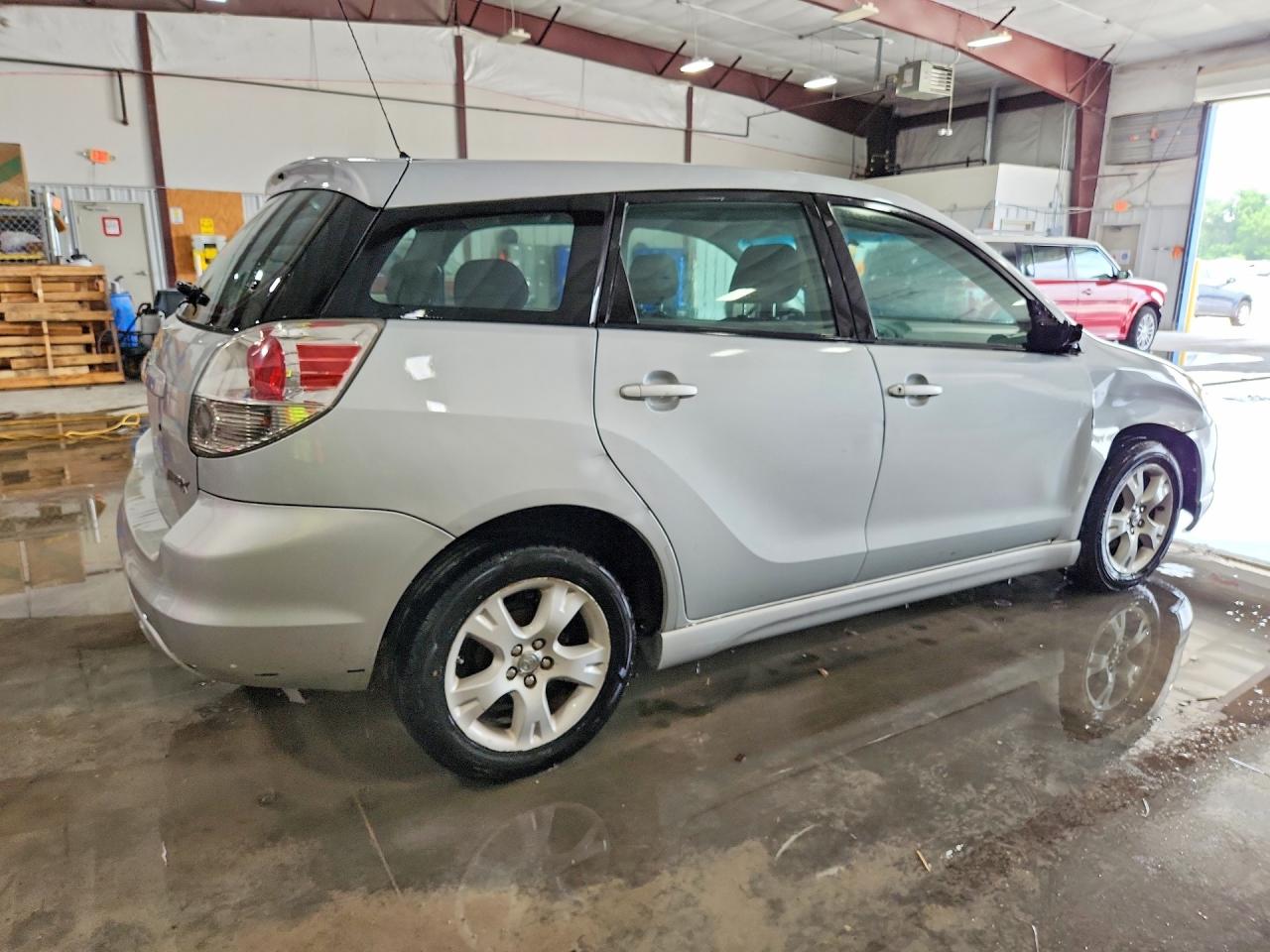 2008 Toyota Corolla Matrix Xr Silver vin: 2T1KR32E98C686677