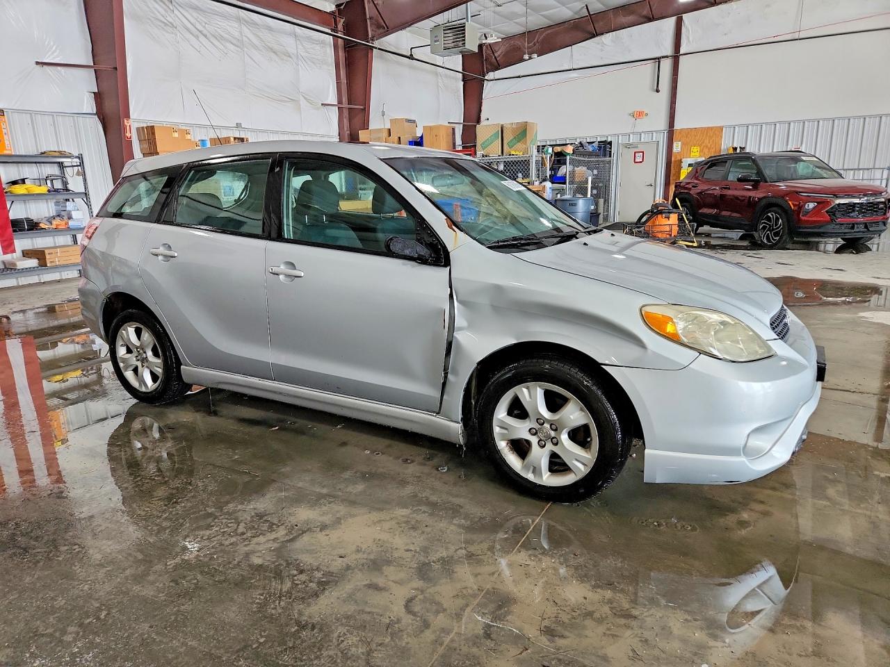 2008 Toyota Corolla Matrix Xr Silver vin: 2T1KR32E98C686677