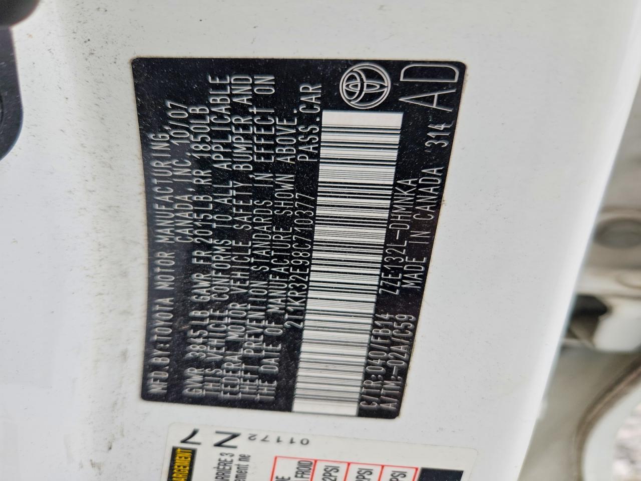 2008 Toyota Matrix Xr White vin: 2T1KR32E98C710377