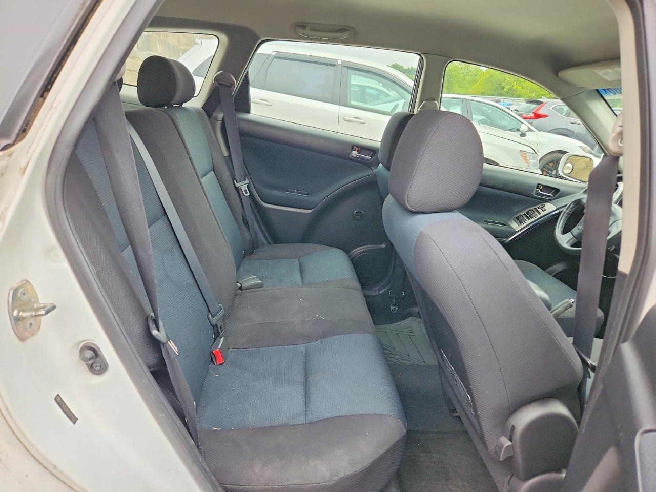2008 Toyota Matrix Xr White vin: 2T1KR32E98C710377