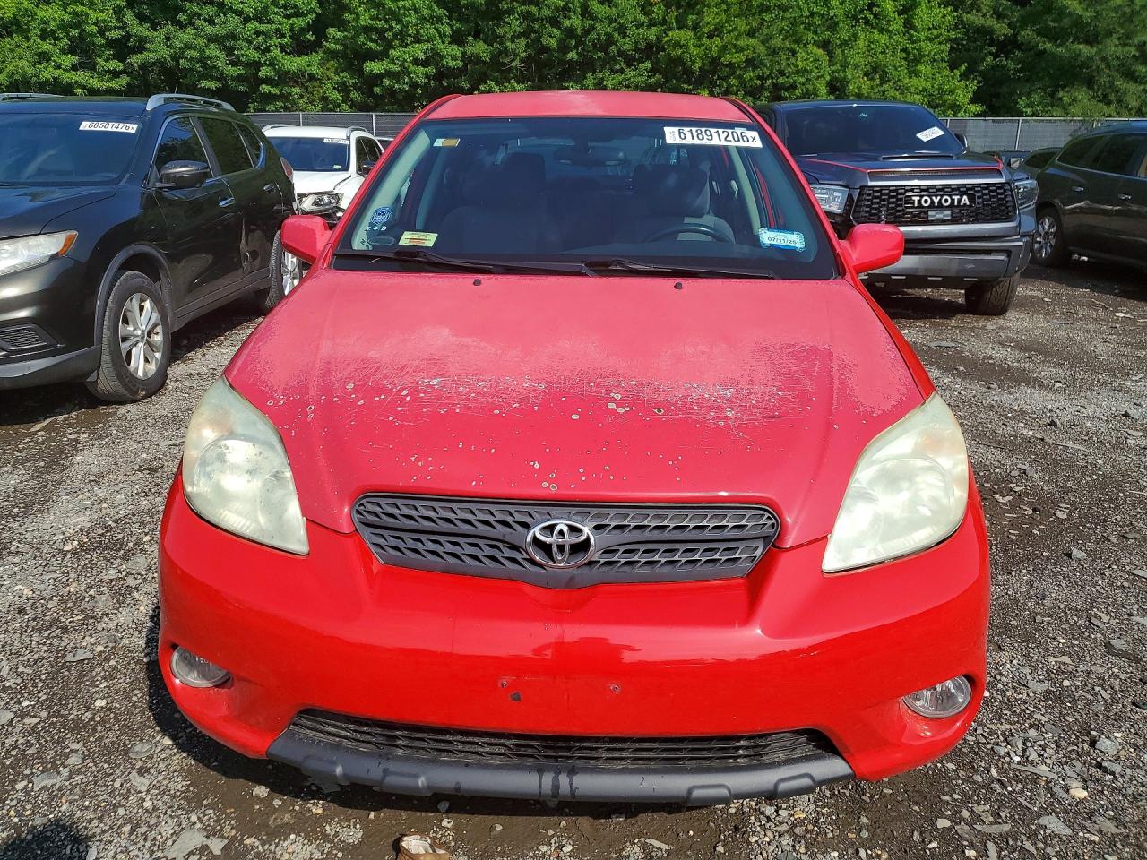 2005 Toyota Corolla Matrix Xr Red vin: 2T1KR32EX5C336423