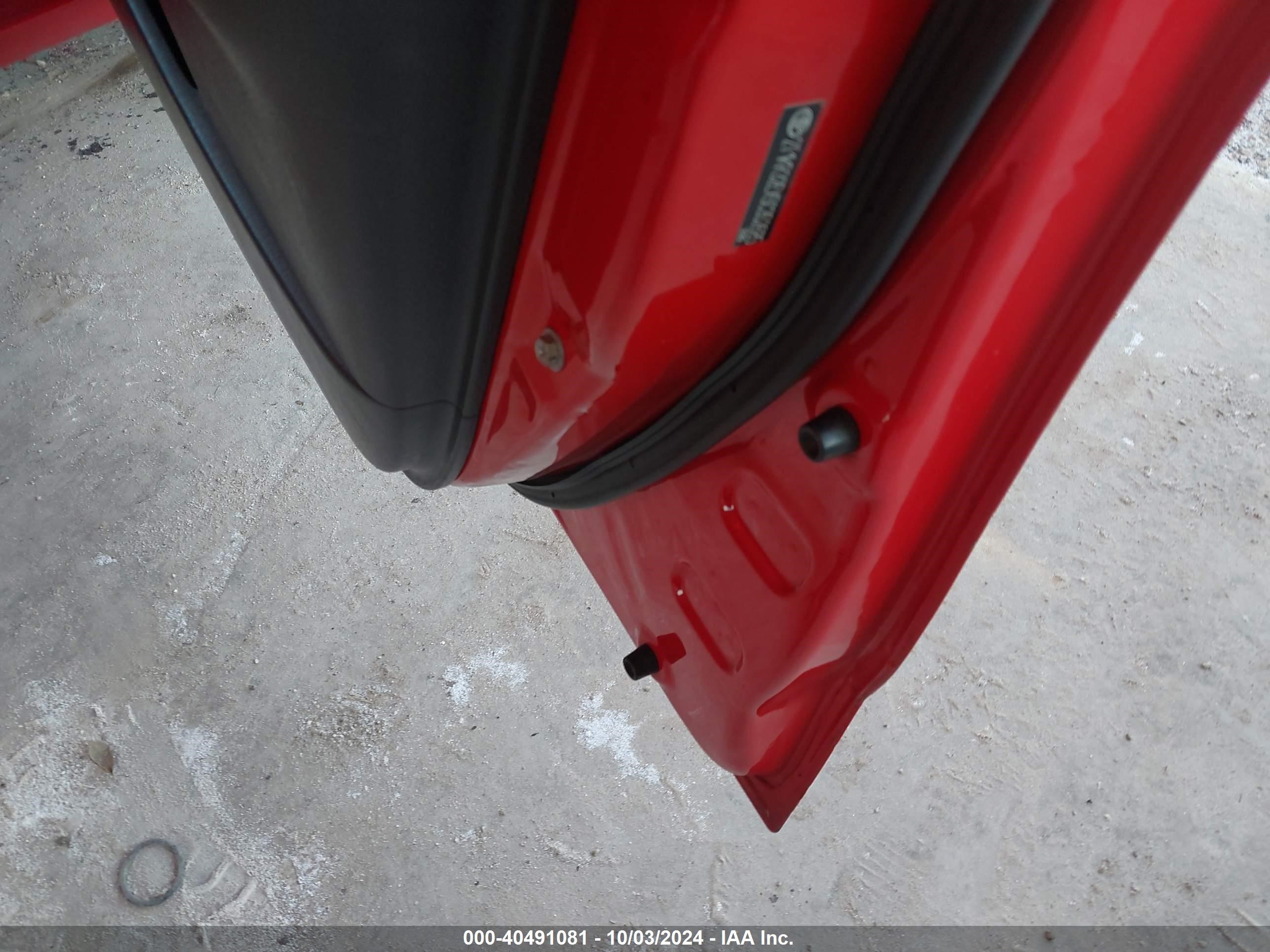 2005 Toyota Matrix Xr Red vin: 2T1KR32EX5C352685