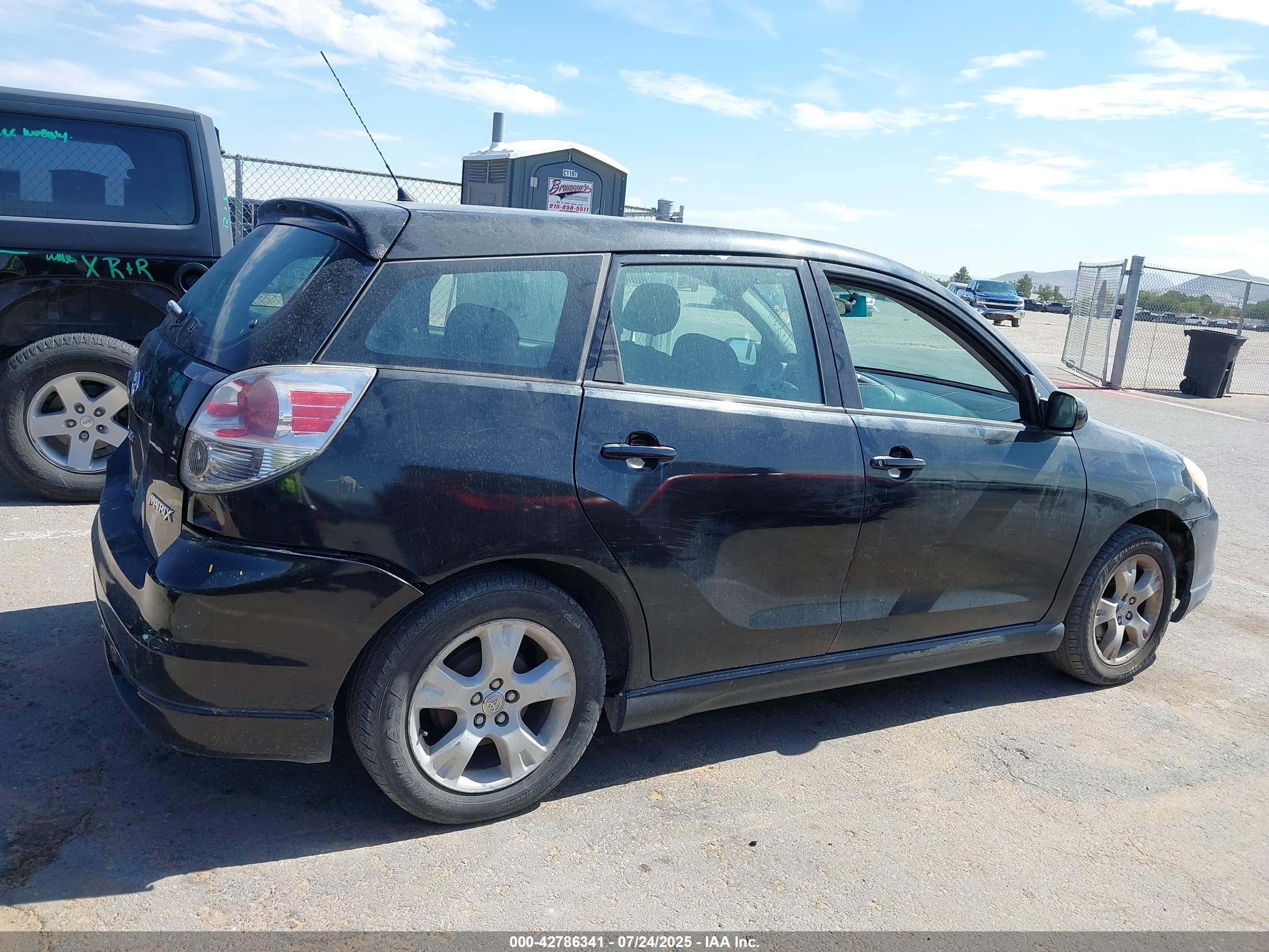 2005 Toyota Matrix Xr Black vin: 2T1KR32EX5C386707