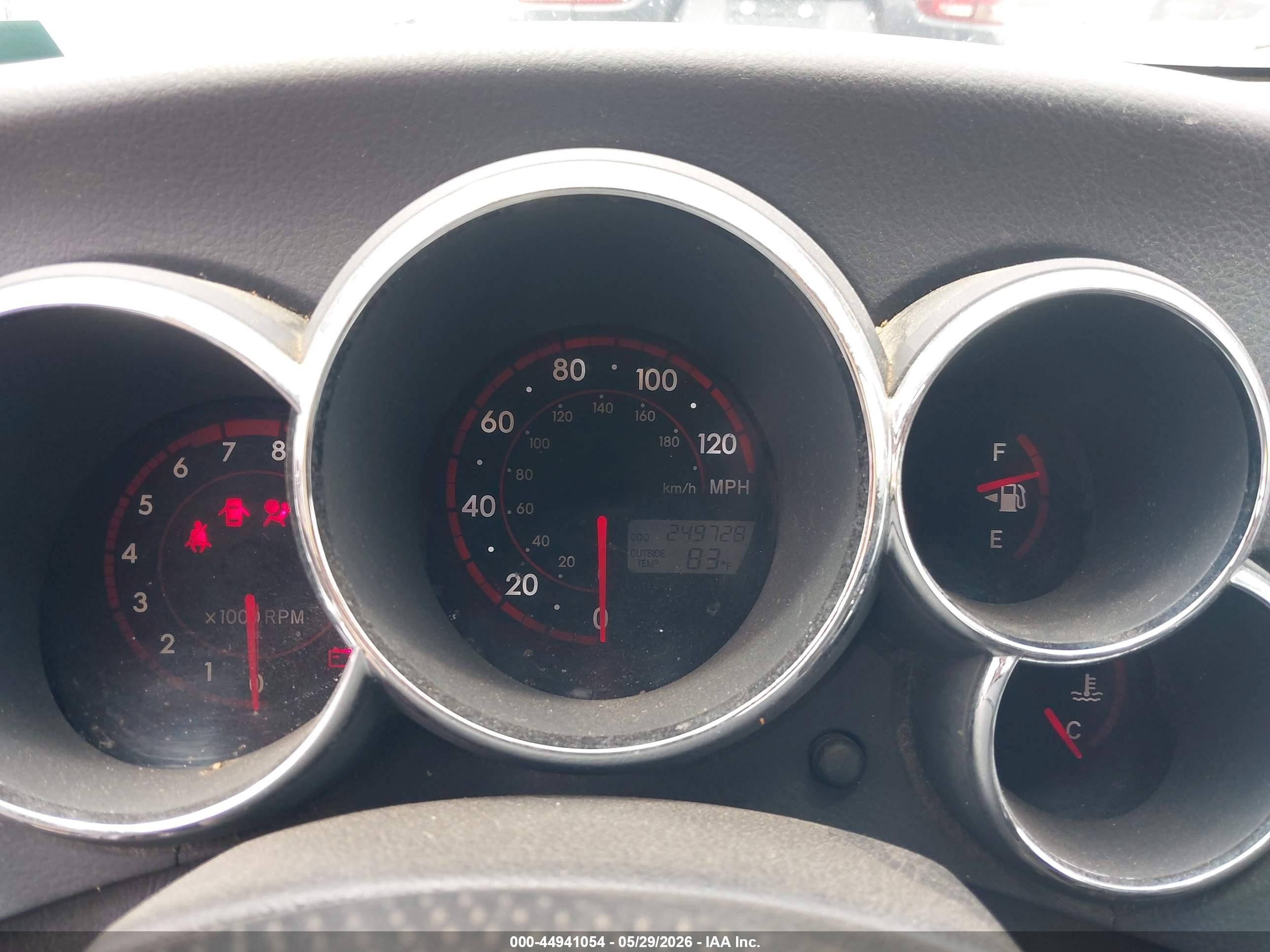 2005 Toyota Matrix Xr Silver vin: 2T1KR32EX5C392409