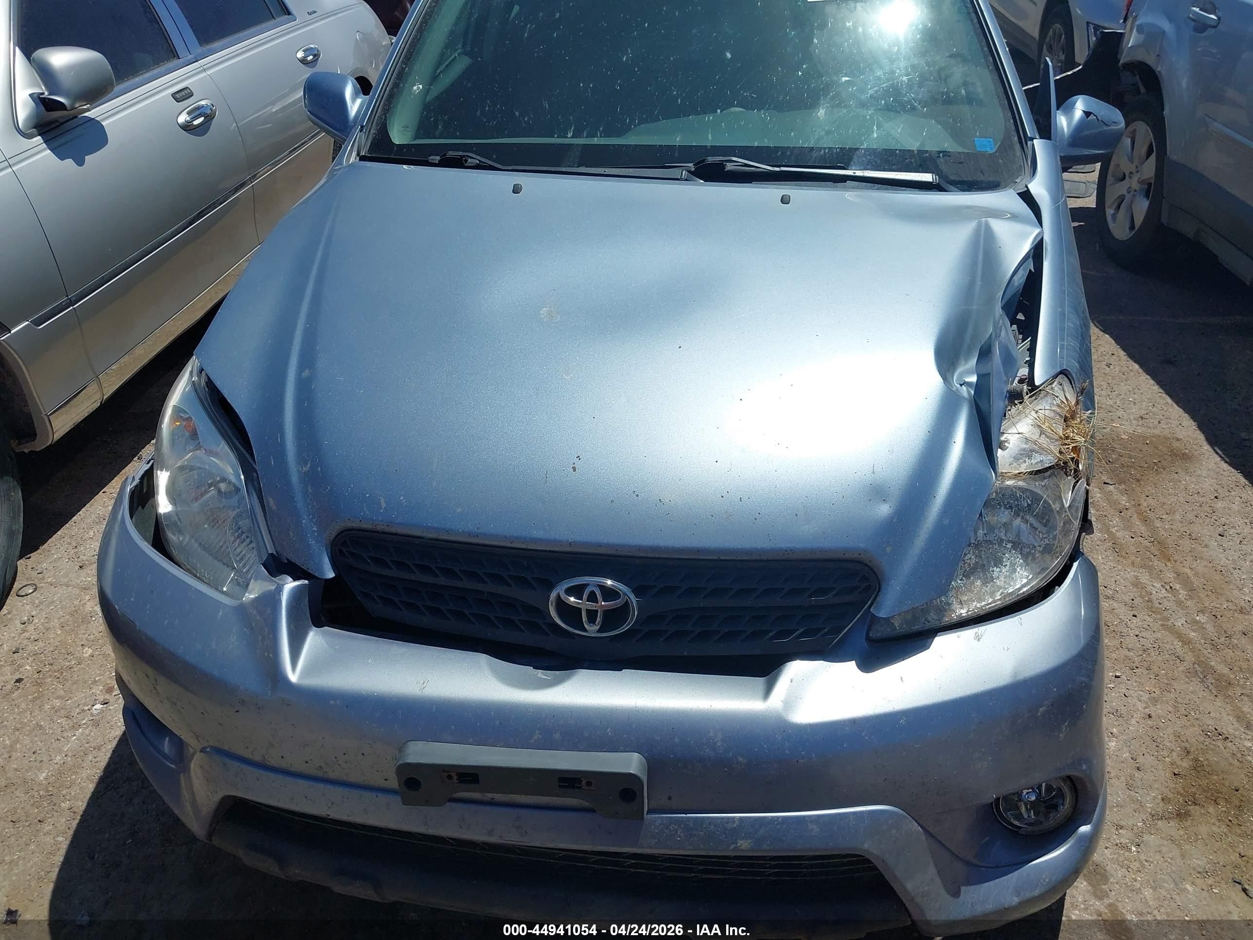2005 Toyota Matrix Xr Silver vin: 2T1KR32EX5C392409