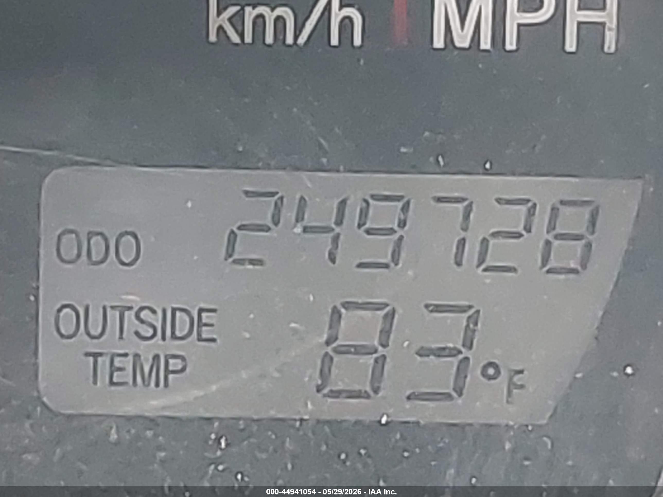 2005 Toyota Matrix Xr Silver vin: 2T1KR32EX5C392409