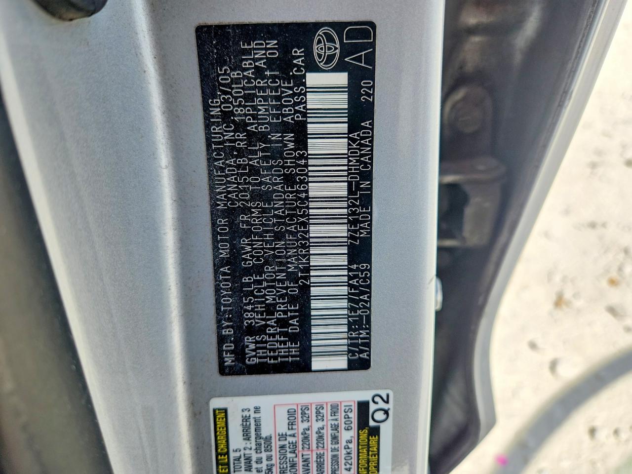 2005 Toyota Corolla Matrix Xr Silver vin: 2T1KR32EX5C463043