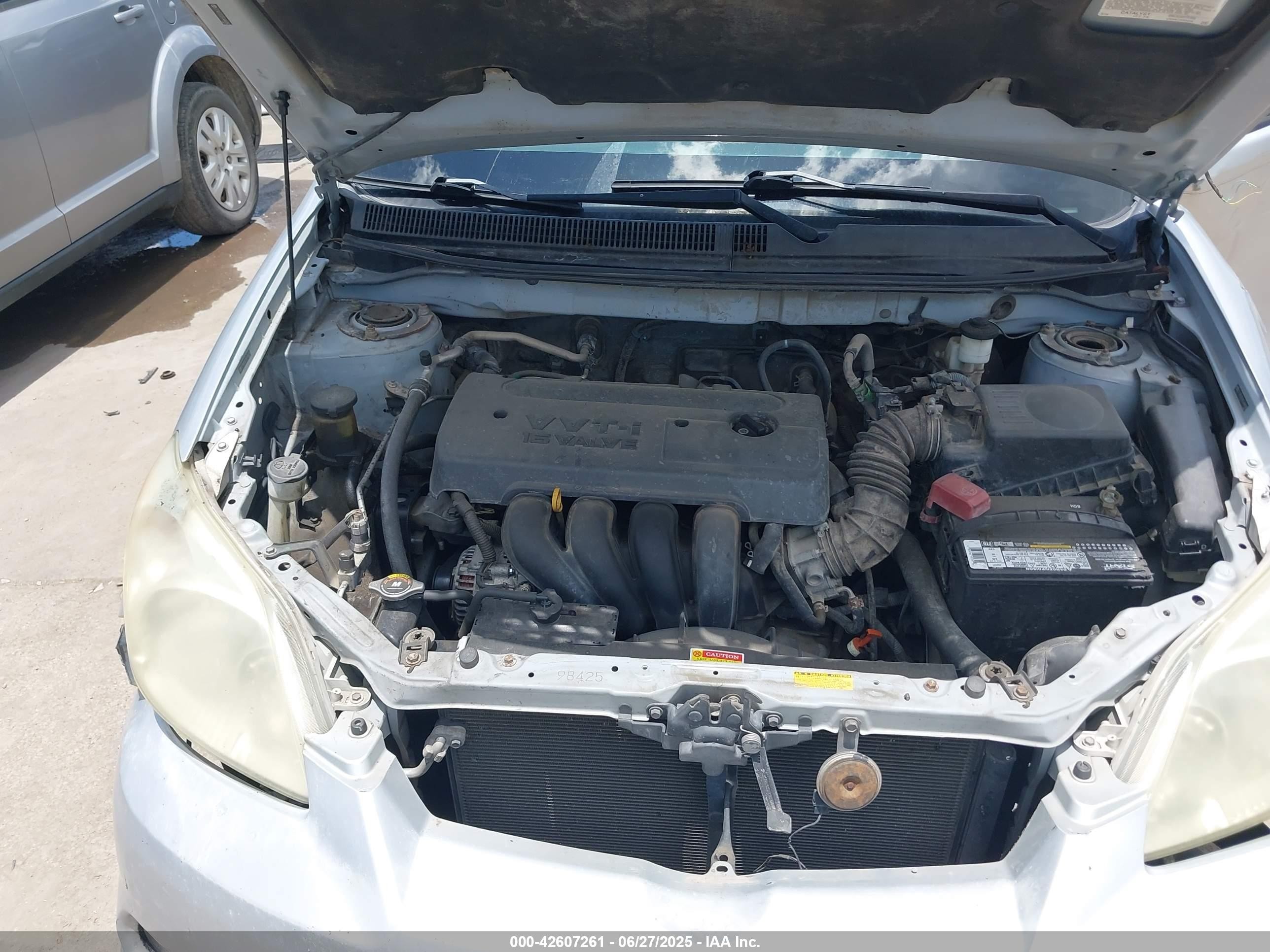 2005 Toyota Matrix Xr Silver vin: 2T1KR32EX5C484006