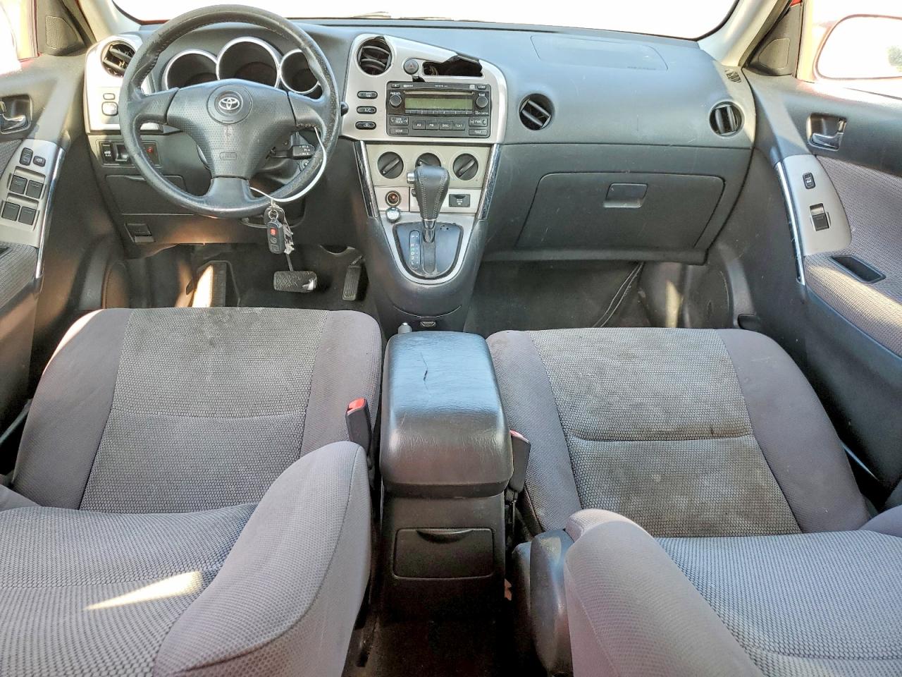 2005 Toyota Matrix Xr Красный vin: 2T1KR32EX5C494664