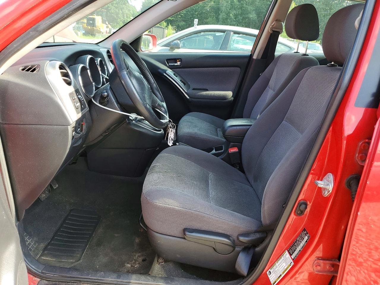 2005 Toyota Matrix Xr Красный vin: 2T1KR32EX5C494664