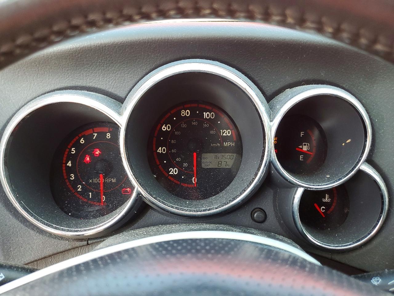 2005 Toyota Matrix Xr Красный vin: 2T1KR32EX5C494664