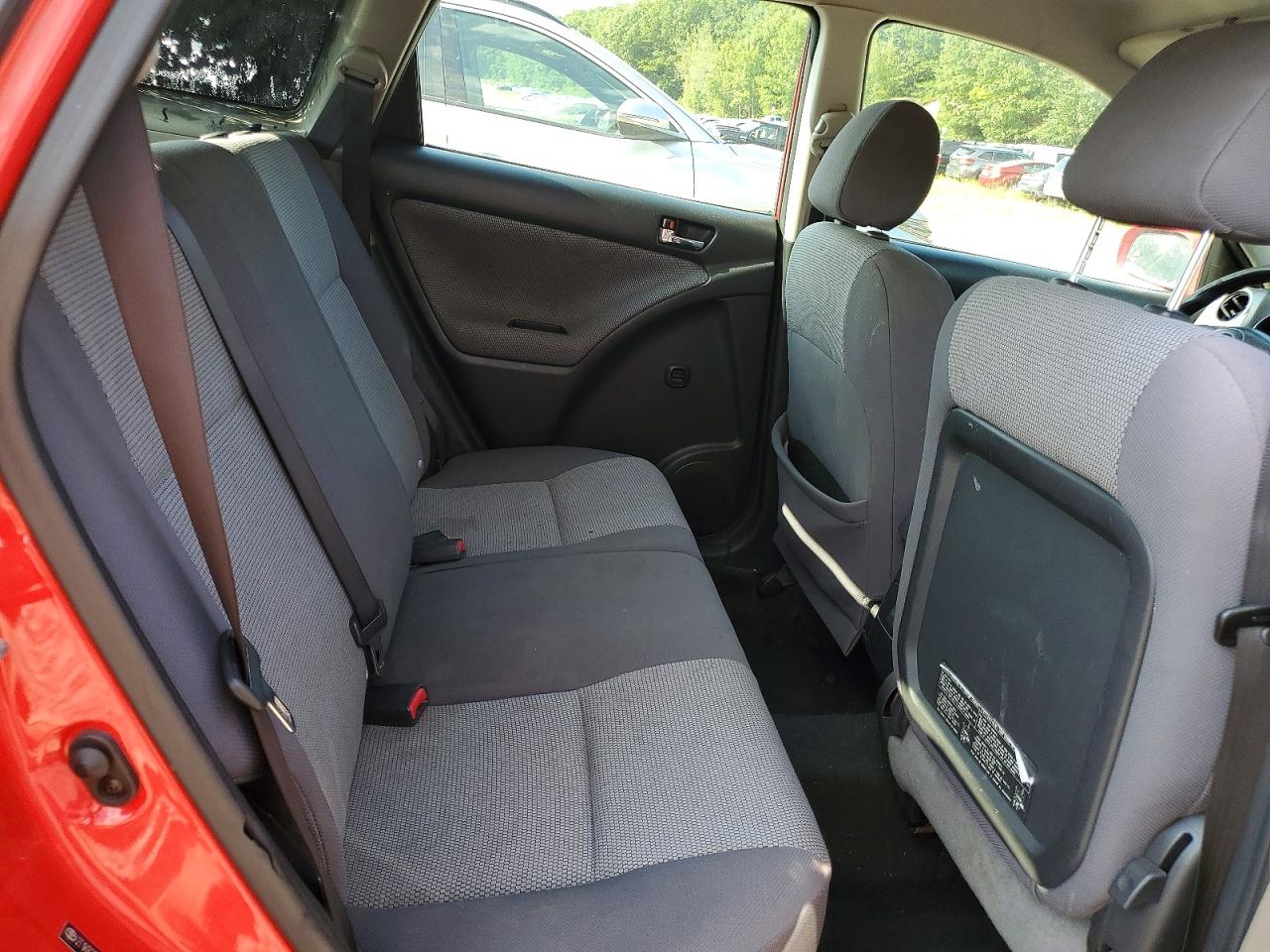 2005 Toyota Matrix Xr Красный vin: 2T1KR32EX5C494664