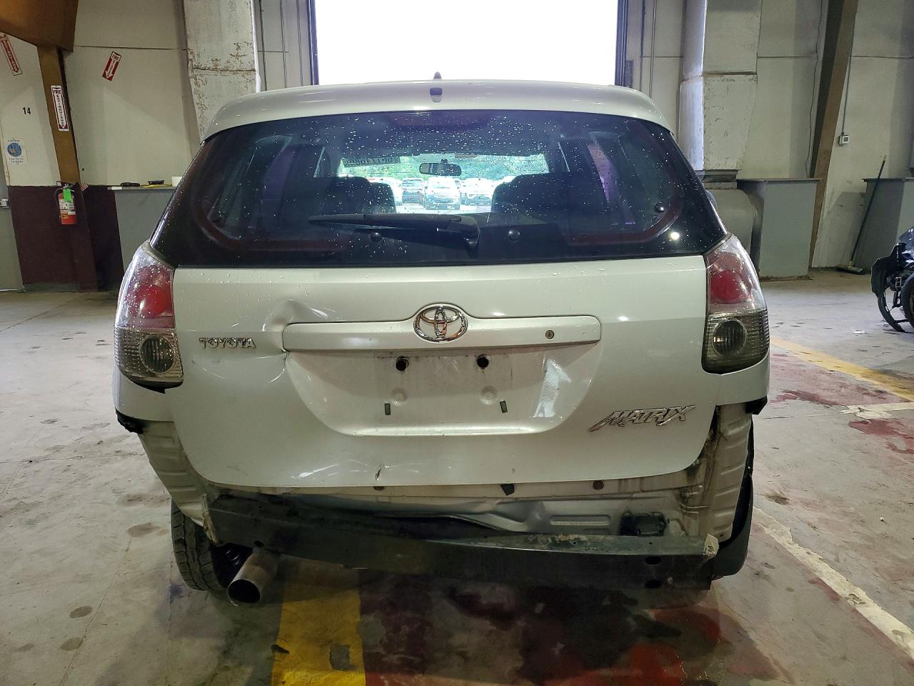 2006 Toyota Matrix Base Silver vin: 2T1KR32EX6C575262