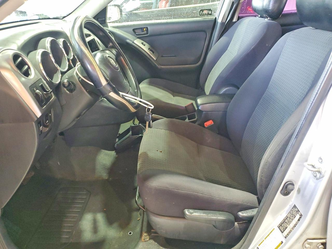 2006 Toyota Matrix Base Silver vin: 2T1KR32EX6C575262