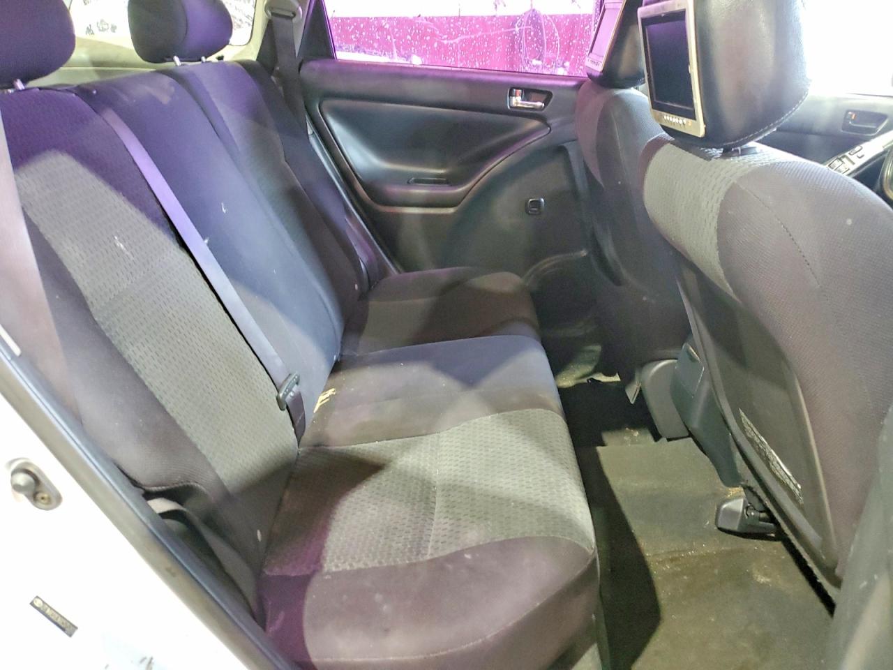 2006 Toyota Matrix Base Silver vin: 2T1KR32EX6C575262