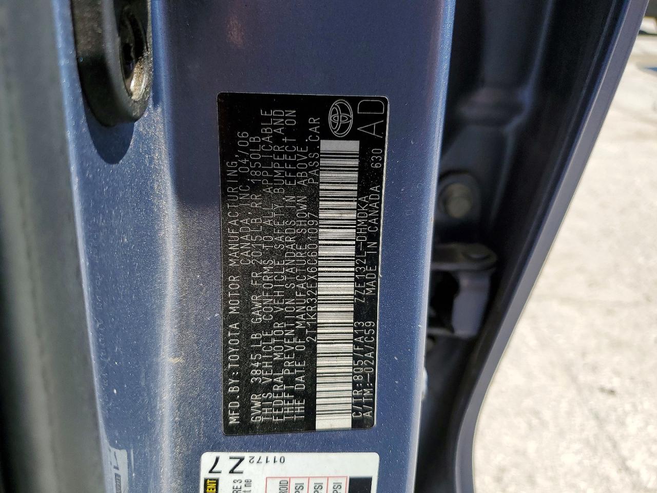 2006 Toyota Corolla Matrix Xr Blue vin: 2T1KR32EX6C601097