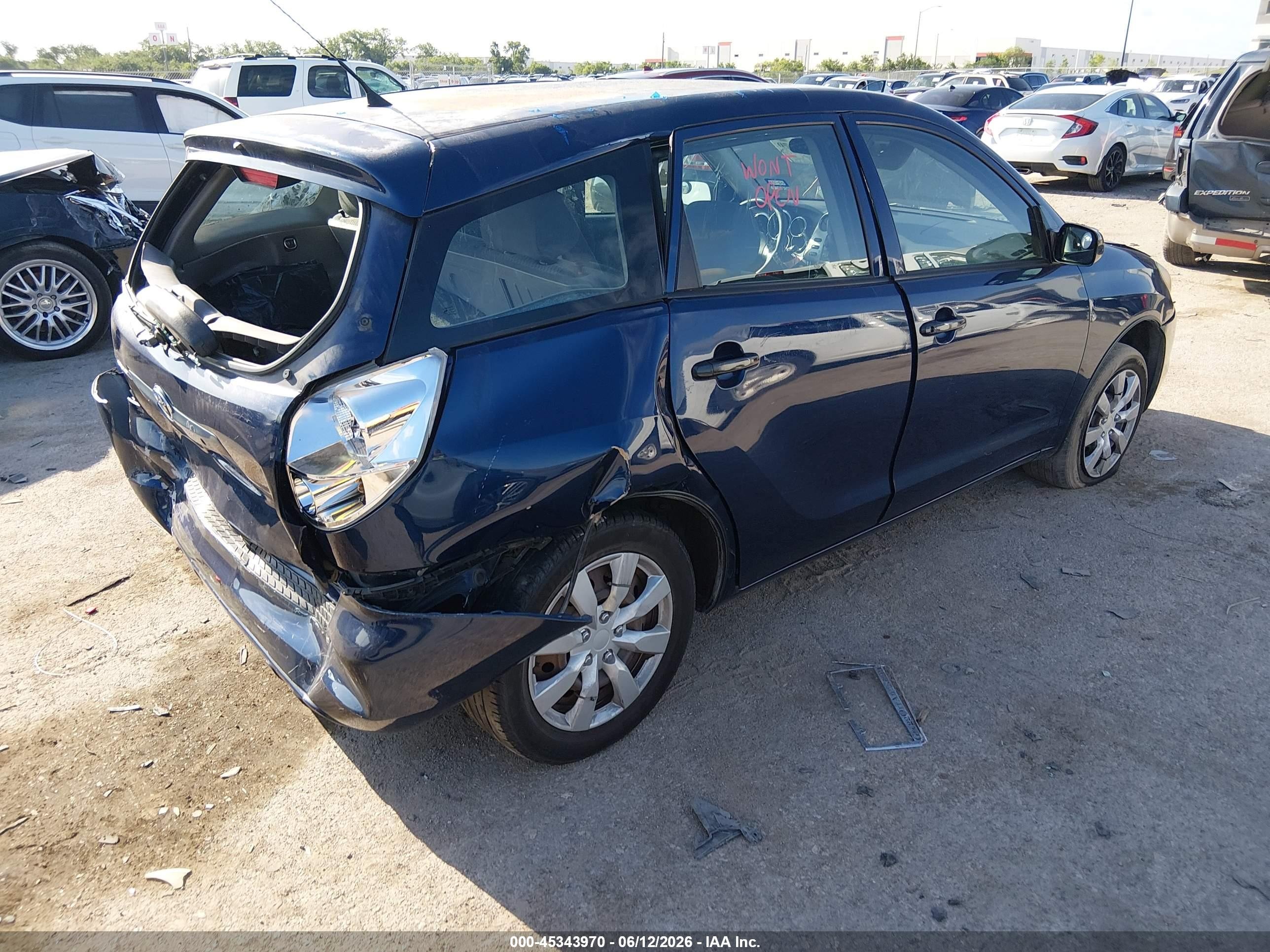2007 Toyota Matrix   Blue vin: 2T1KR32EX7C632822