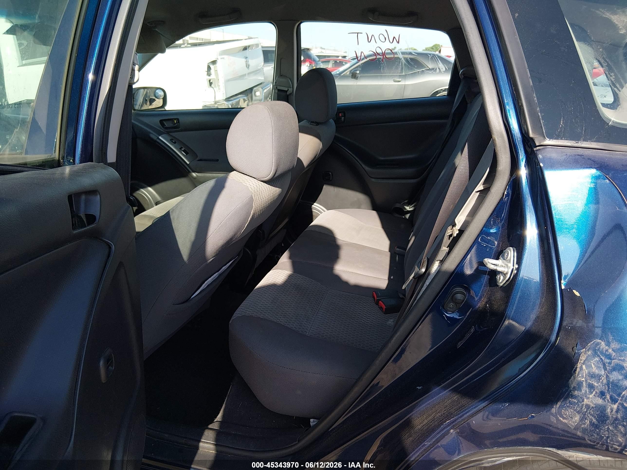2007 Toyota Matrix   Blue vin: 2T1KR32EX7C632822
