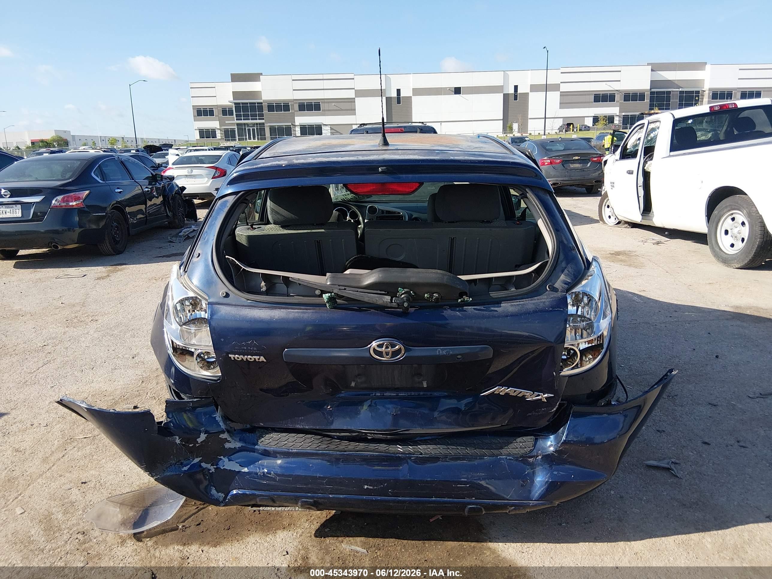 2007 Toyota Matrix   Blue vin: 2T1KR32EX7C632822