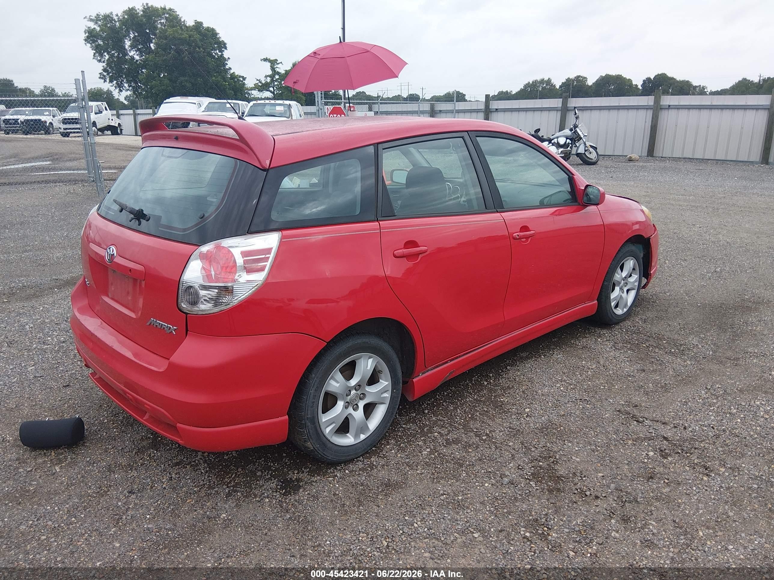 2007 Toyota Matrix Xr Red vin: 2T1KR32EX7C633355