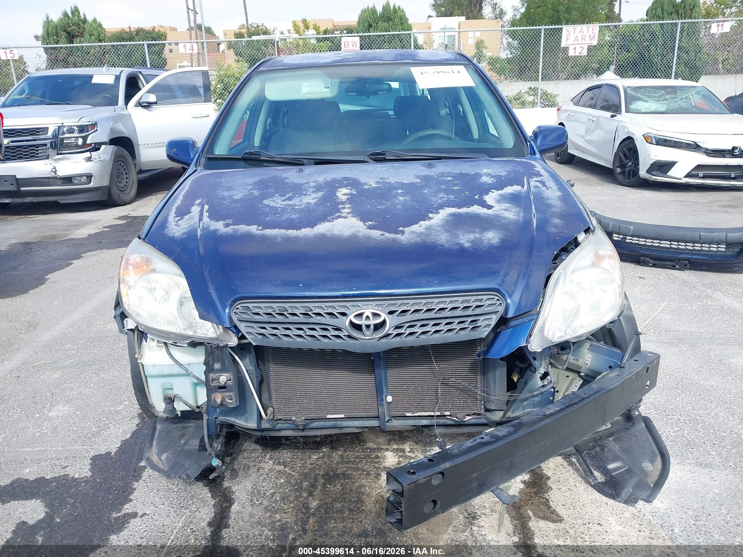 2007 Toyota Matrix Xr Blue vin: 2T1KR32EX7C651936