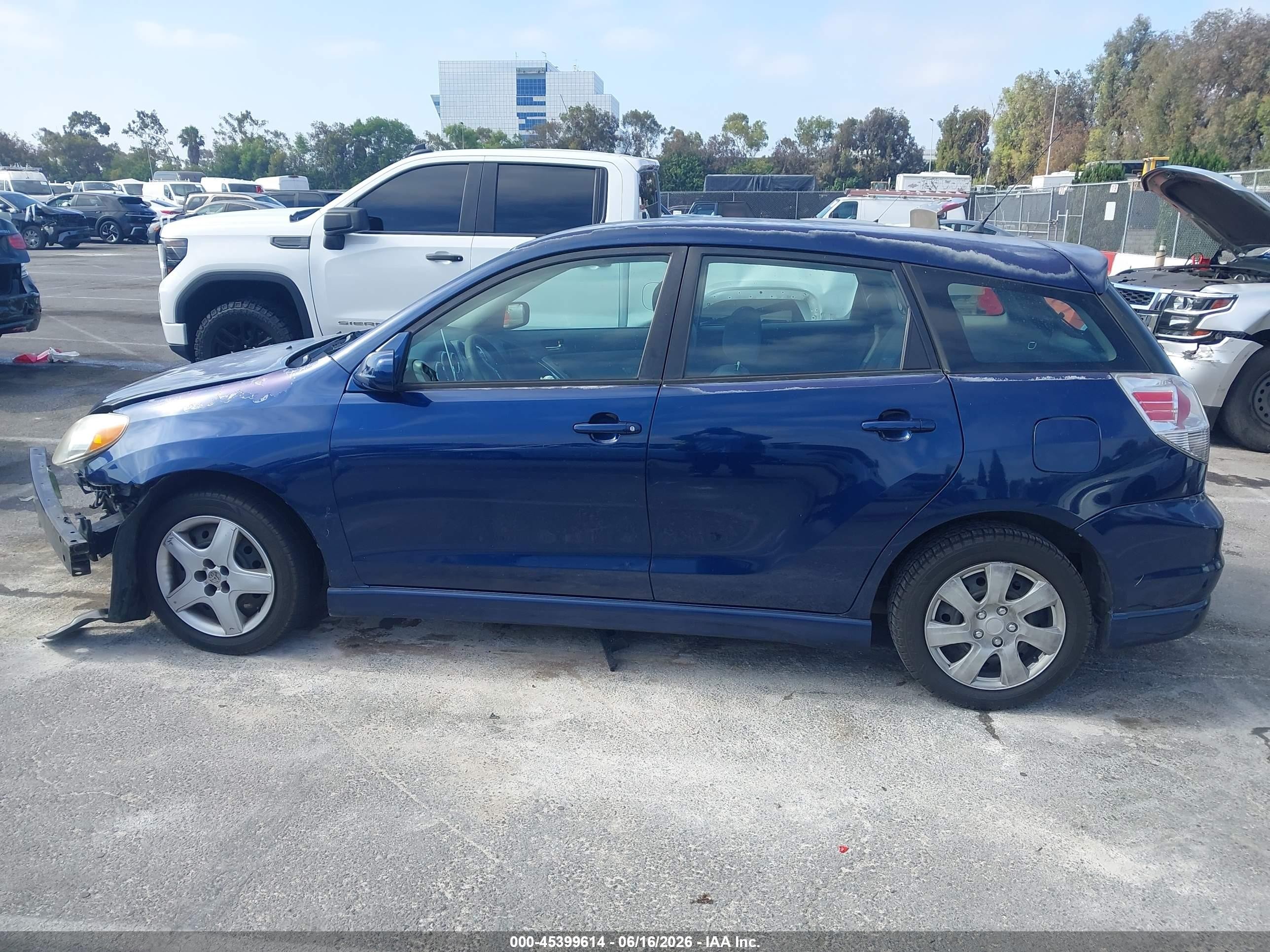 2007 Toyota Matrix Xr Blue vin: 2T1KR32EX7C651936