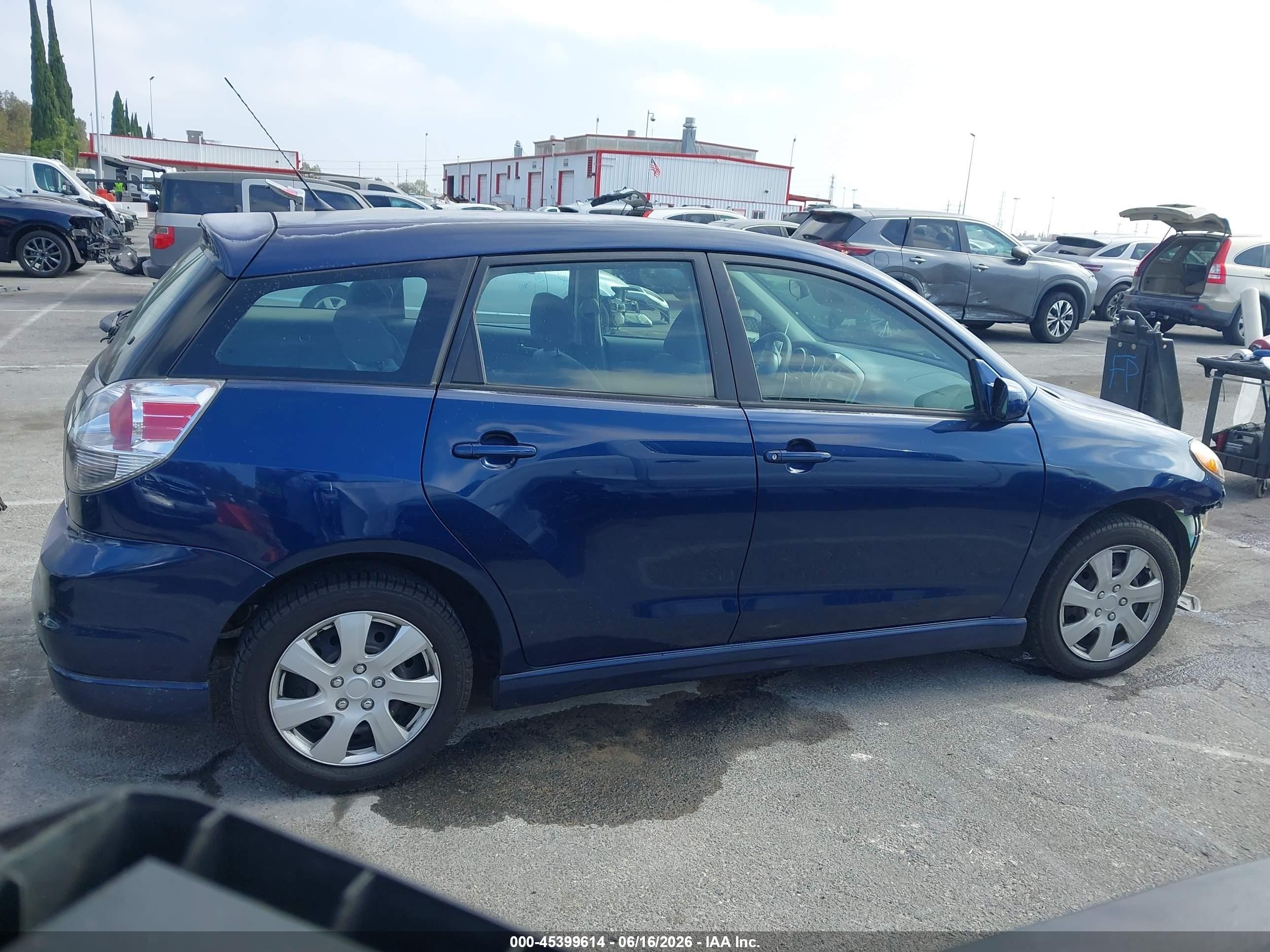 2007 Toyota Matrix Xr Blue vin: 2T1KR32EX7C651936