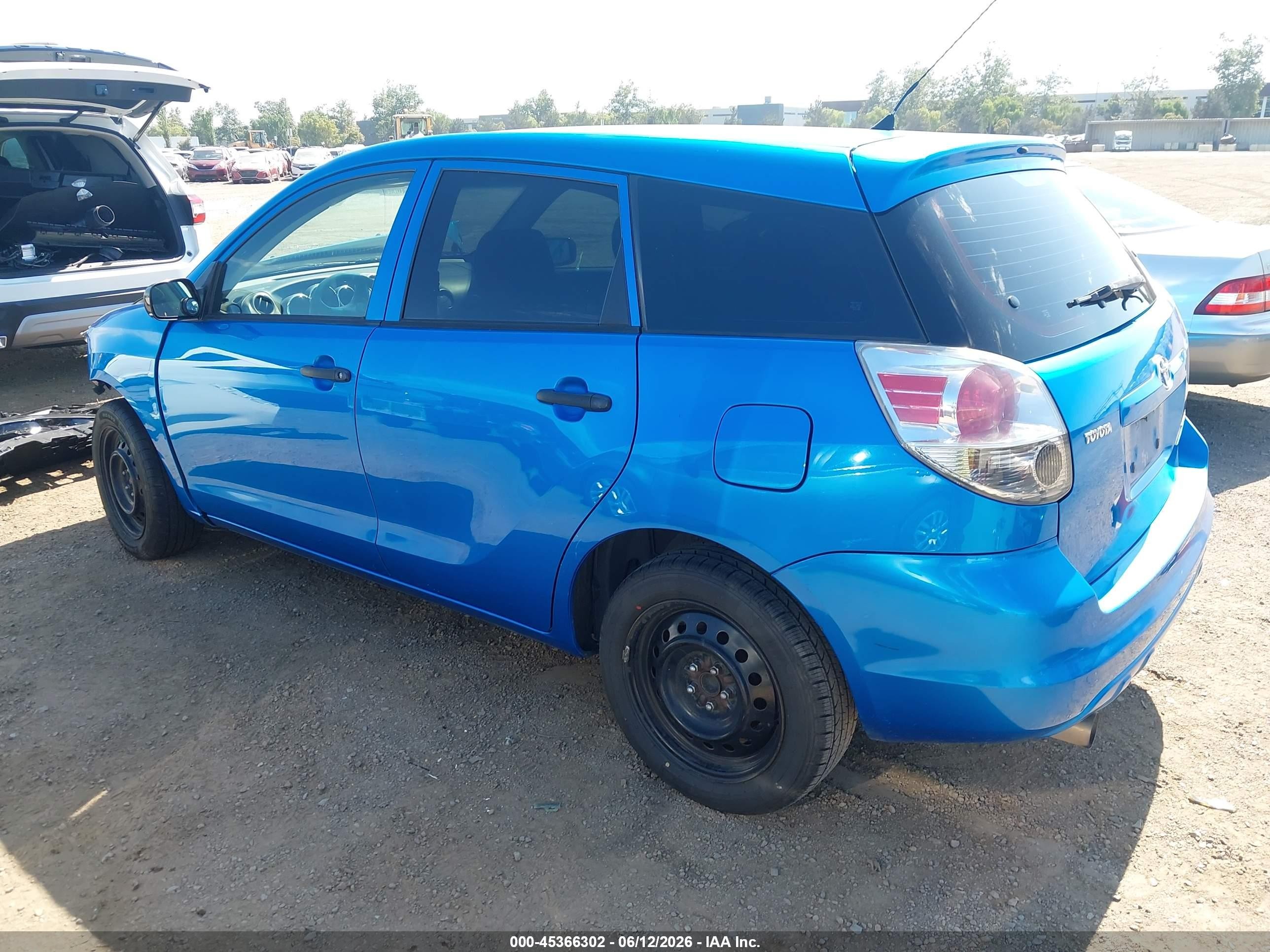 2007 Toyota Matrix   Blue vin: 2T1KR32EX7C681535