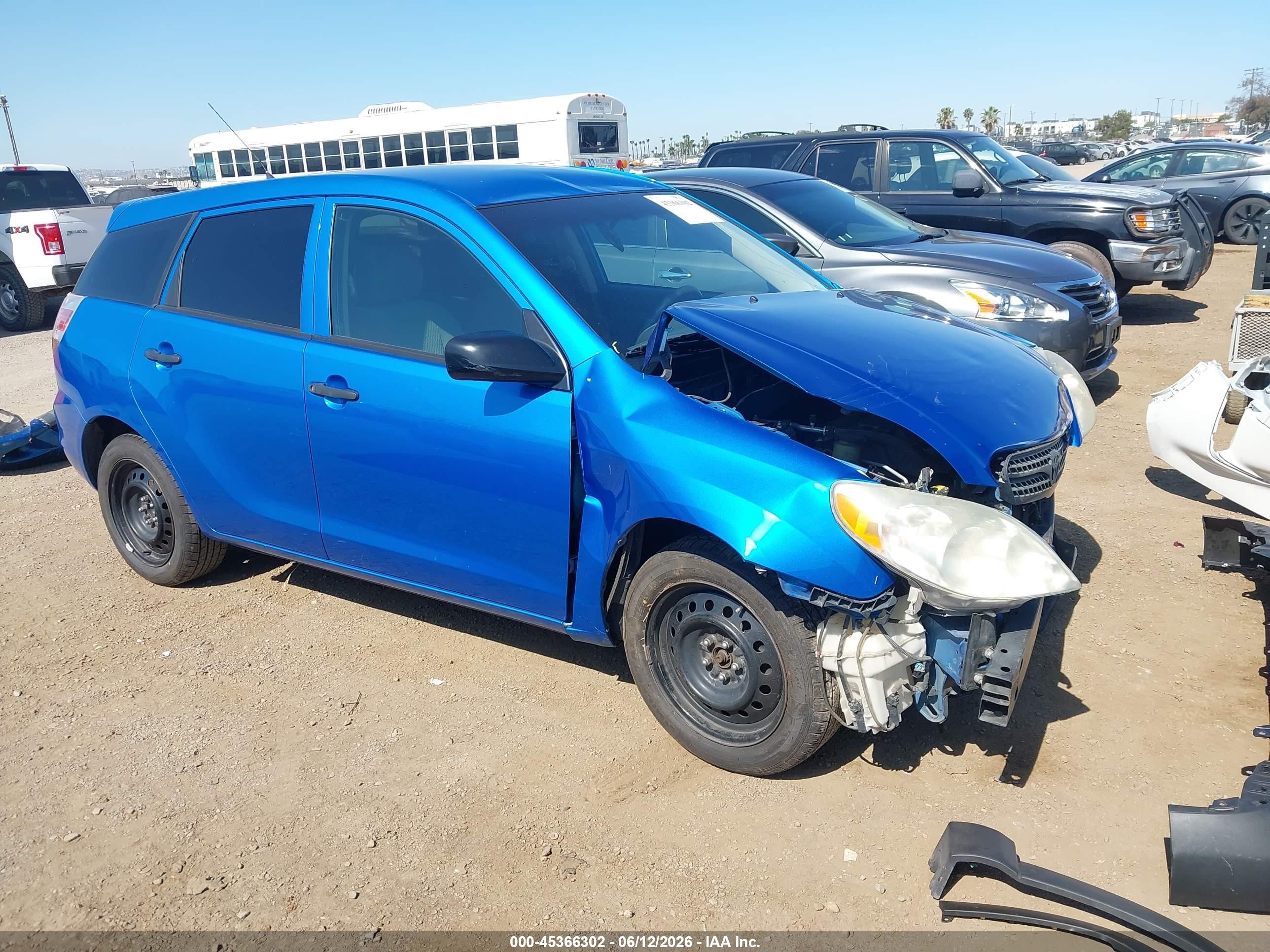 2007 Toyota Matrix   Blue vin: 2T1KR32EX7C681535