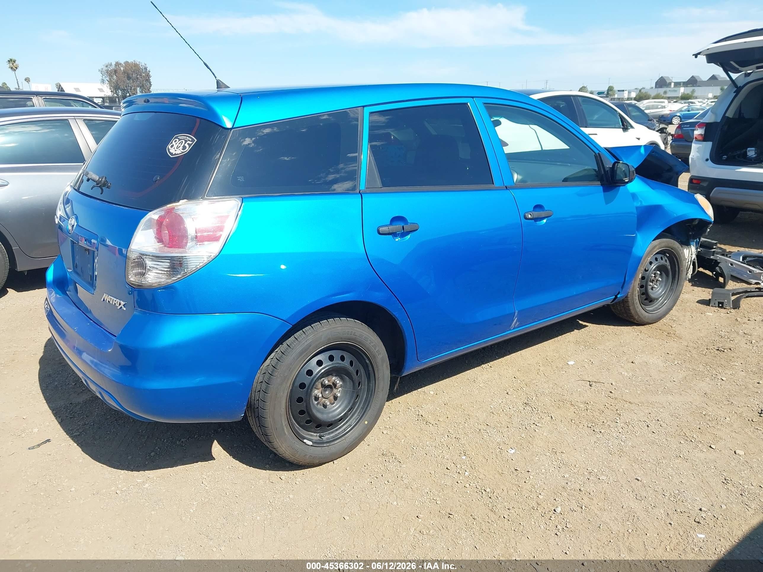 2007 Toyota Matrix   Blue vin: 2T1KR32EX7C681535