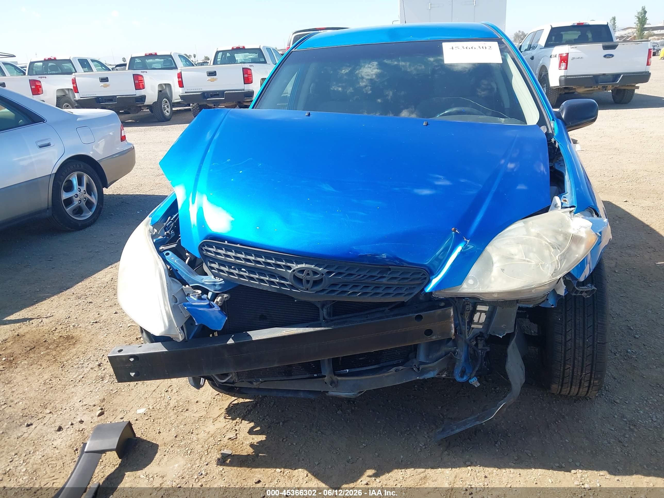 2007 Toyota Matrix   Blue vin: 2T1KR32EX7C681535