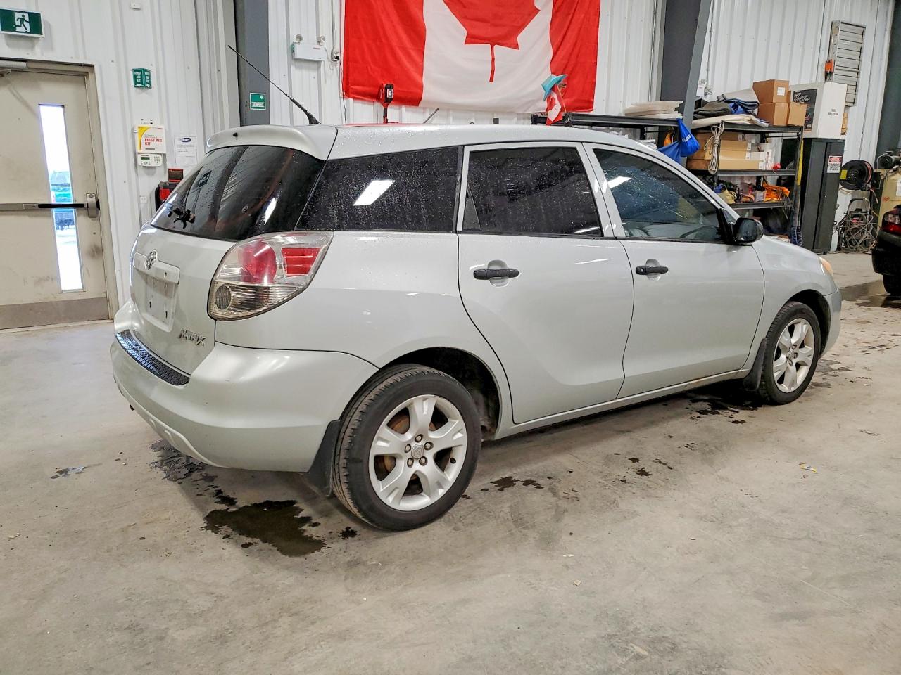 2007 Toyota Corolla Matrix Xr Silver vin: 2T1KR32EX7C683219