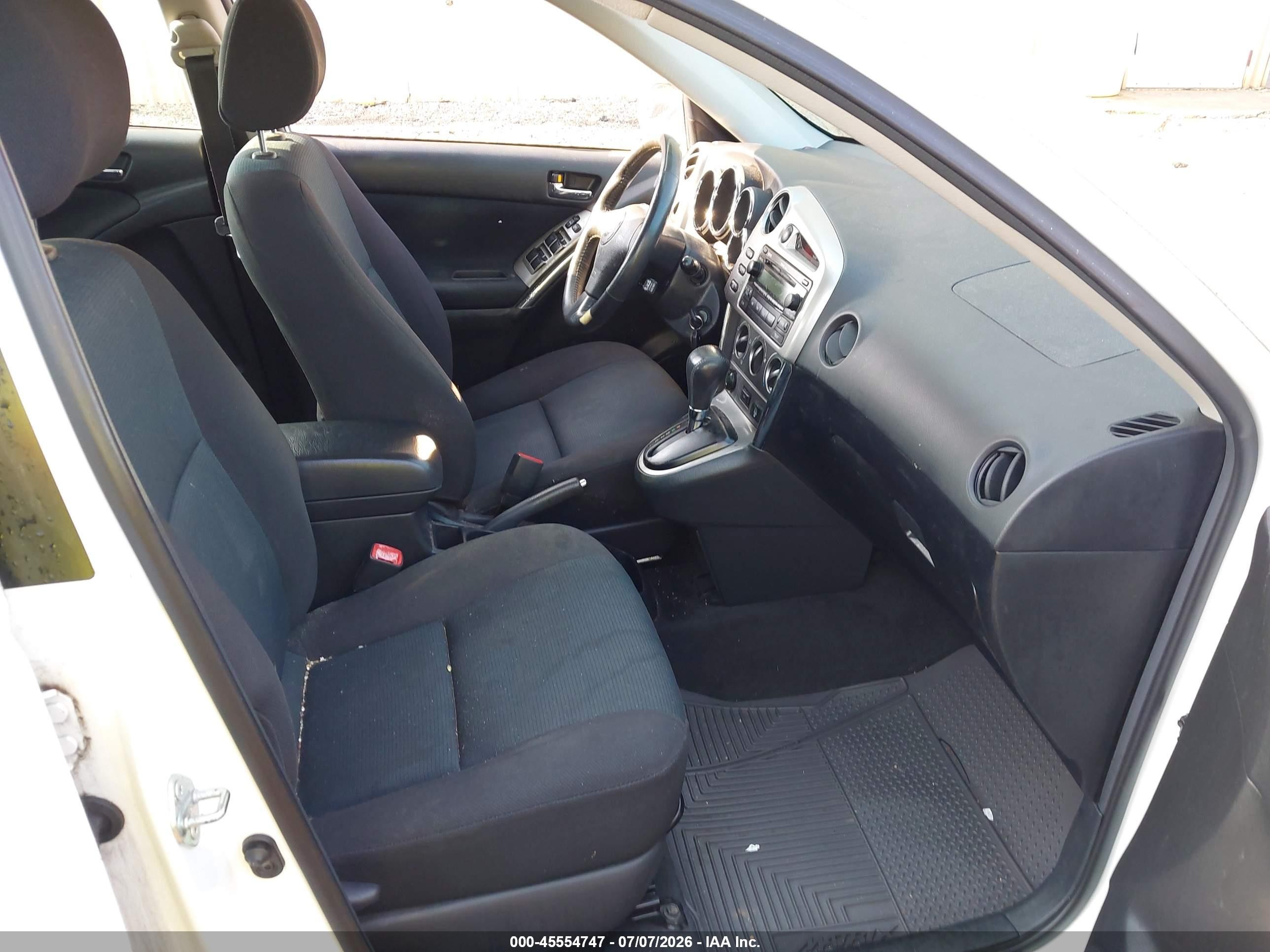 2008 Toyota Matrix Xr White vin: 2T1KR32EX8C687658