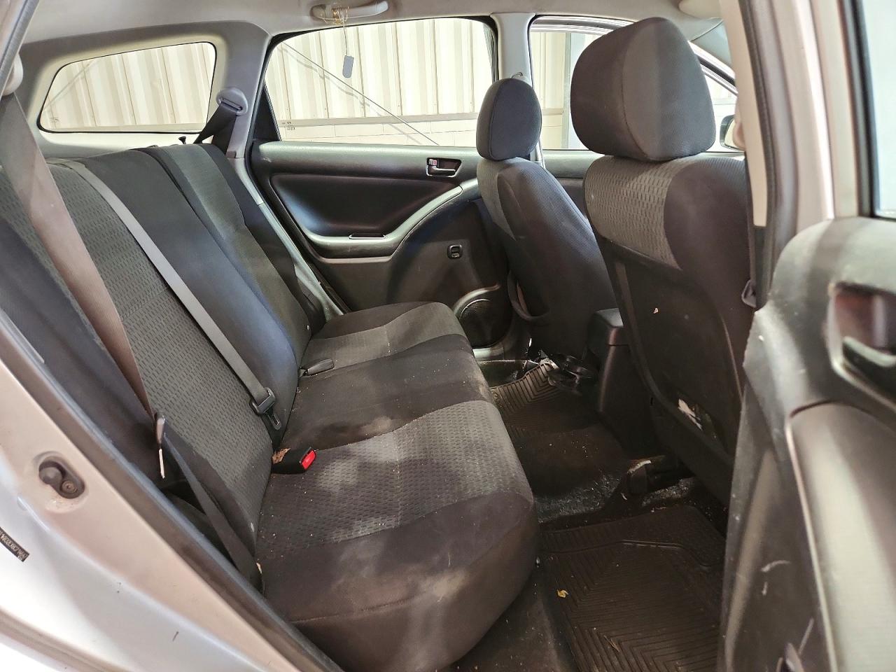 2008 Toyota Matrix Base Silver vin: 2T1KR32EX8C714647