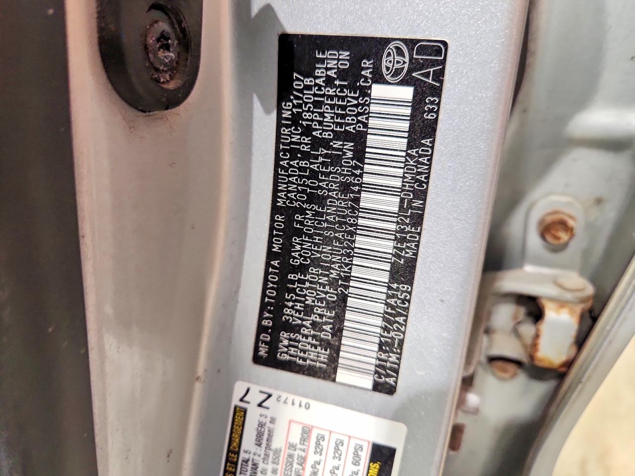 2008 Toyota Matrix Base Silver vin: 2T1KR32EX8C714647
