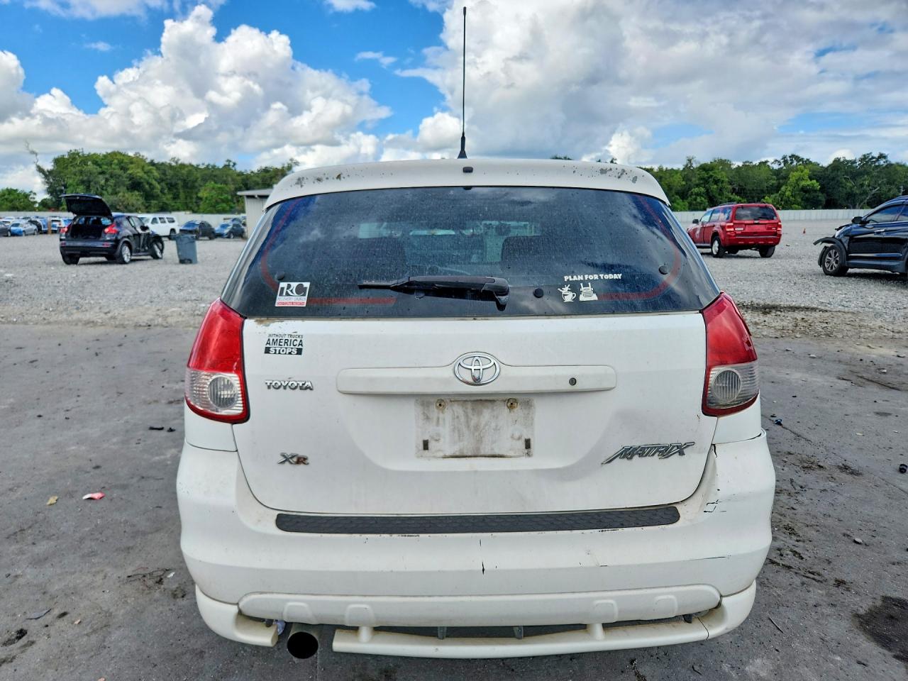 2004 Toyota Matrix Xr Белый vin: 2T1KR38E64C304008
