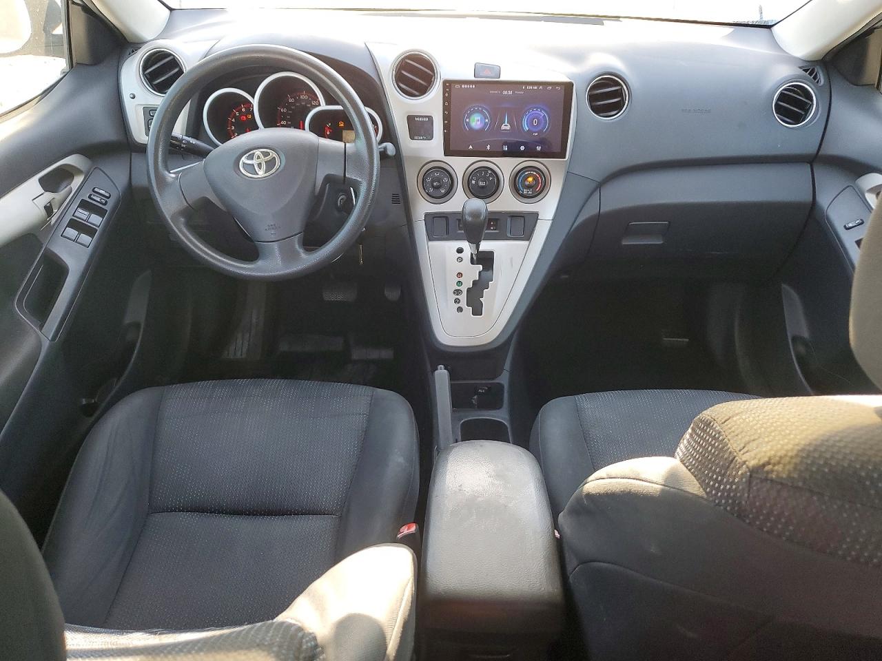 2009 Toyota Matrix Base Silver vin: 2T1KU40E09C007775