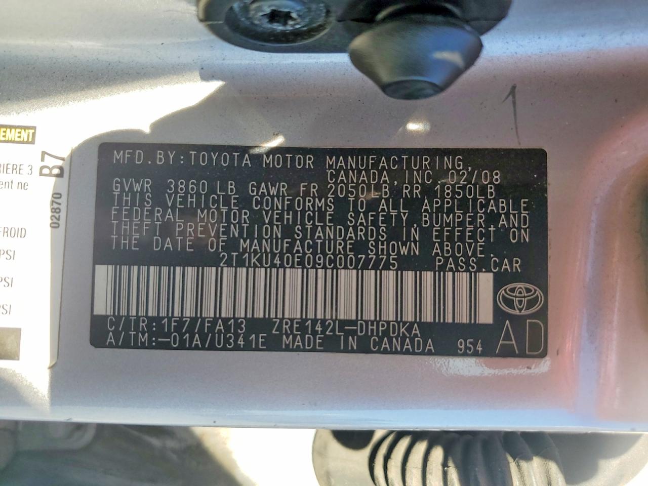 2009 Toyota Matrix Base Silver vin: 2T1KU40E09C007775