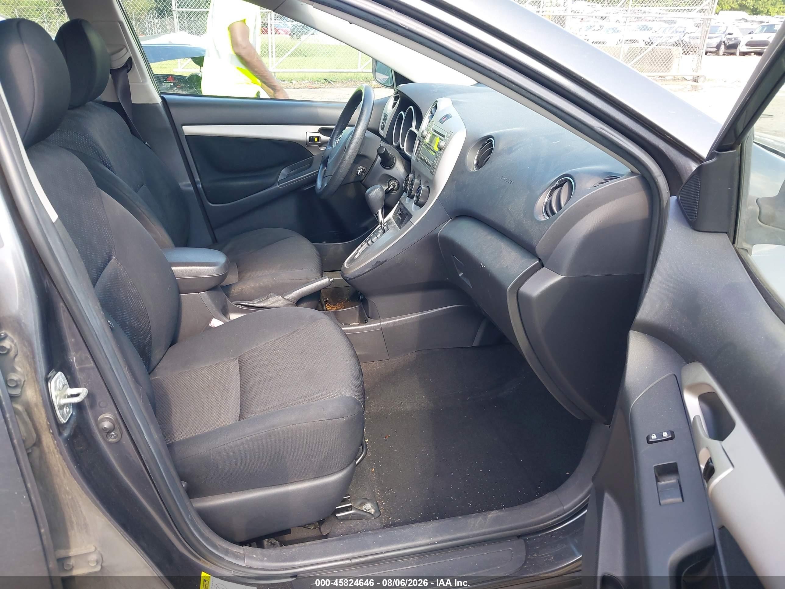 2009 Toyota Matrix   Серый vin: 2T1KU40E09C029727