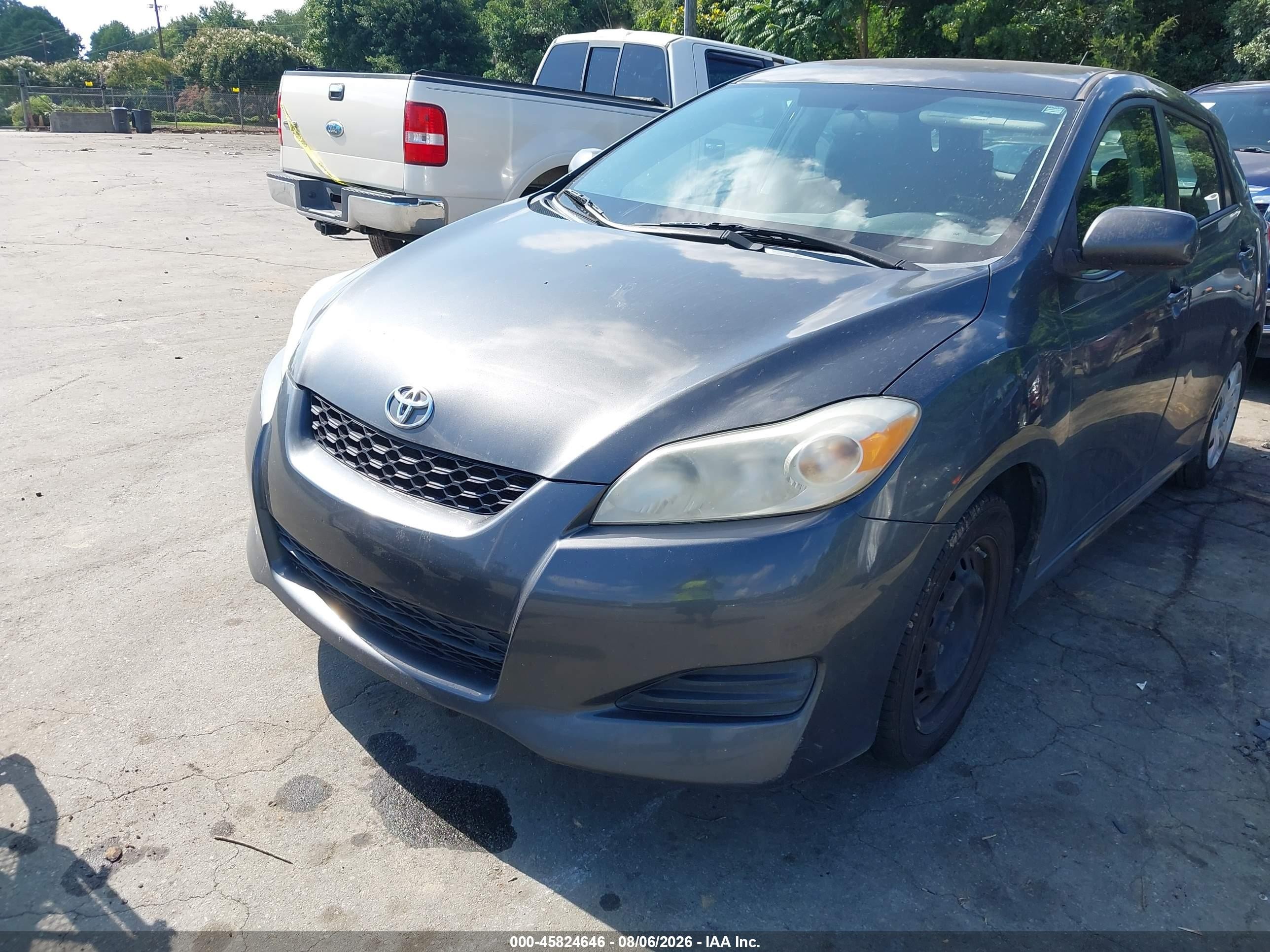 2009 Toyota Matrix   Серый vin: 2T1KU40E09C029727