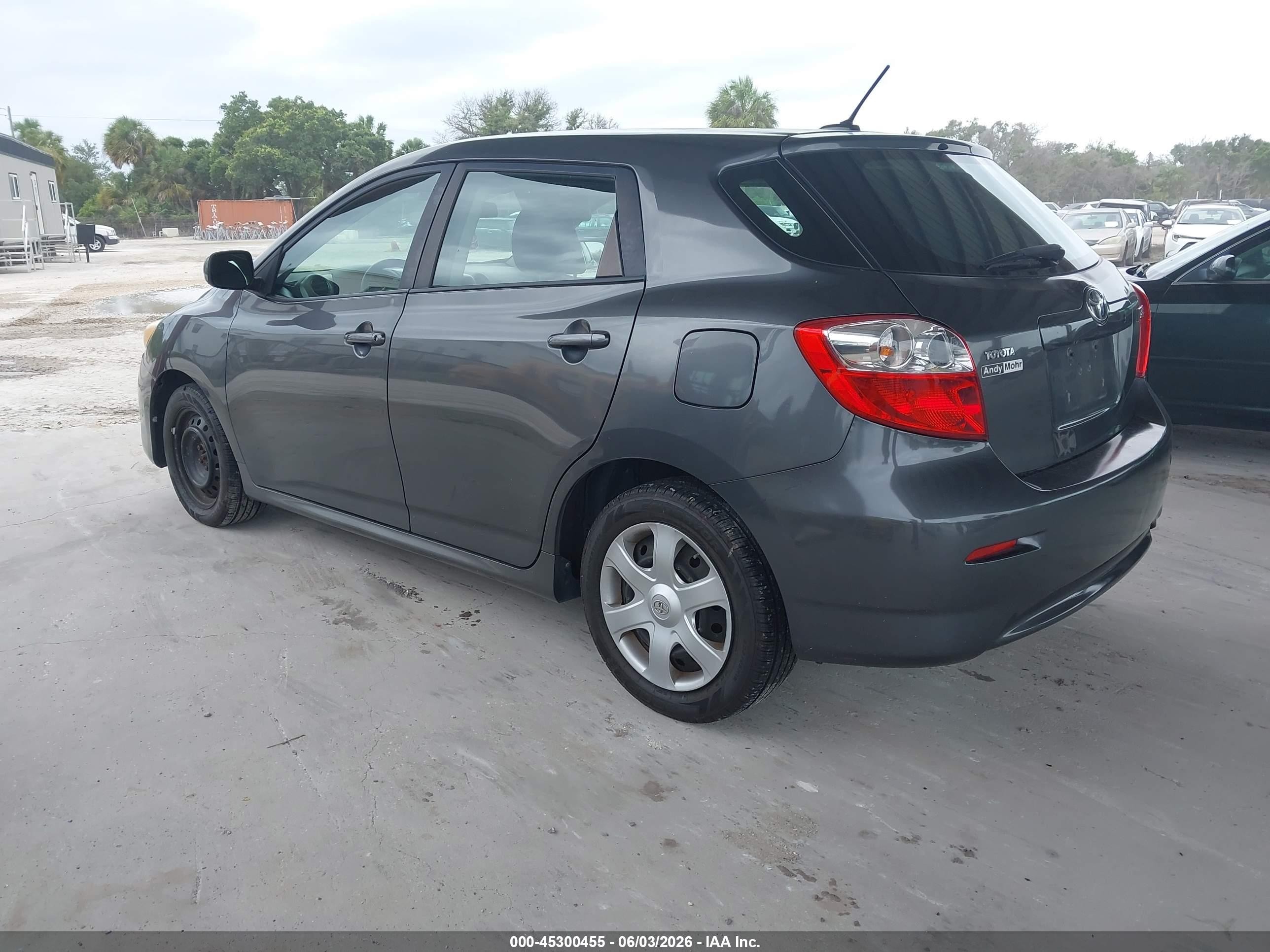 2009 Toyota Matrix   Серый vin: 2T1KU40E09C030196