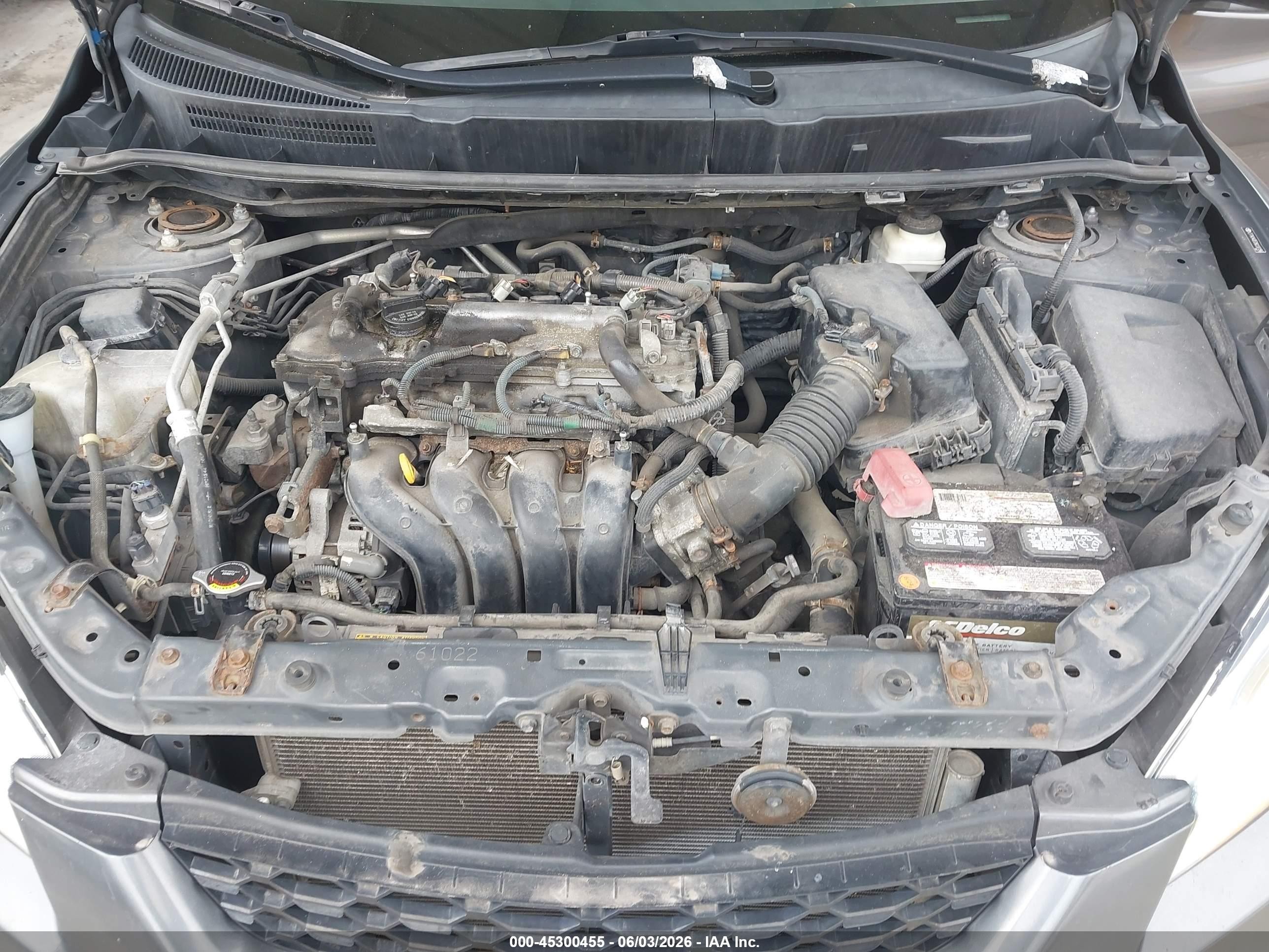 2009 Toyota Matrix   Серый vin: 2T1KU40E09C030196