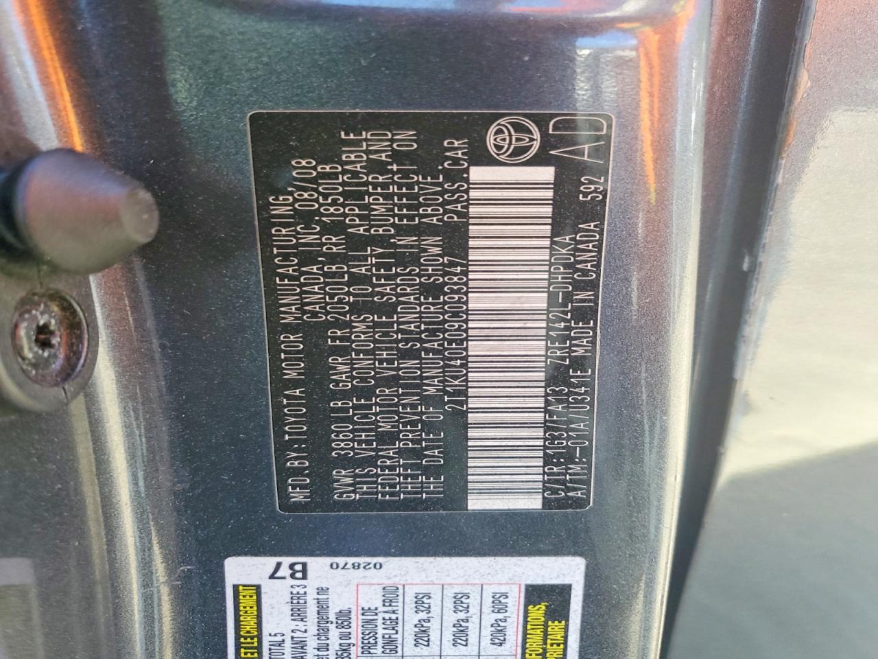 2009 Toyota Matrix Base Gray vin: 2T1KU40E09C093847