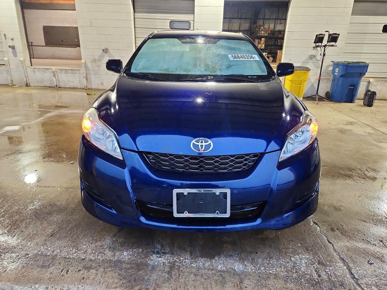 2009 Toyota Matrix Base Blue vin: 2T1KU40E09C097624